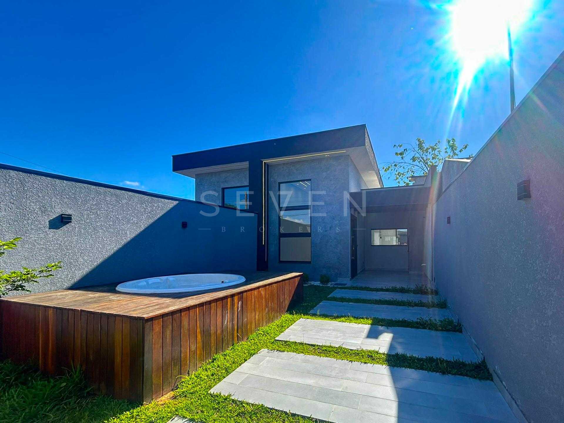 Casa com 3 Quartos, Suíte e Terreno Amplo no Bairro Nações - F...