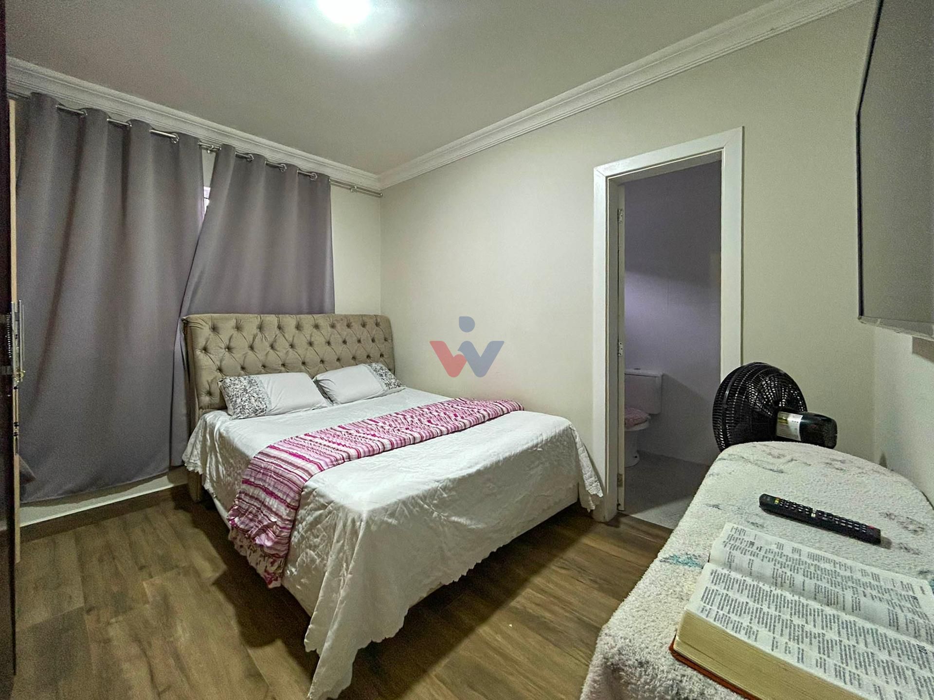 Casa com 3 Quartos, Suíte, Cozinha Planejada e Segurança Compl...