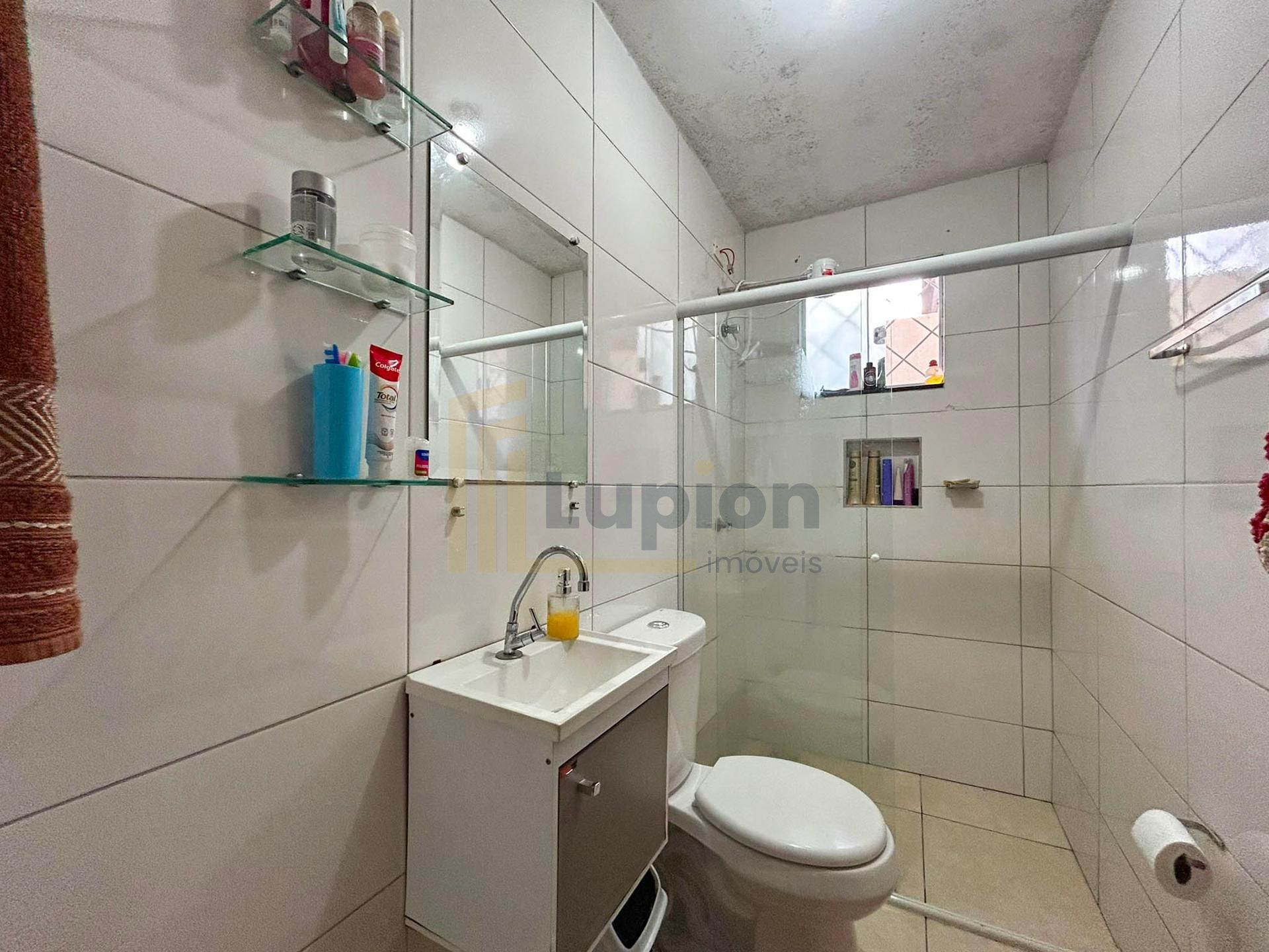 Casa 2 Quartos com Terreno de 120m  e Frente para Ruano Nações...