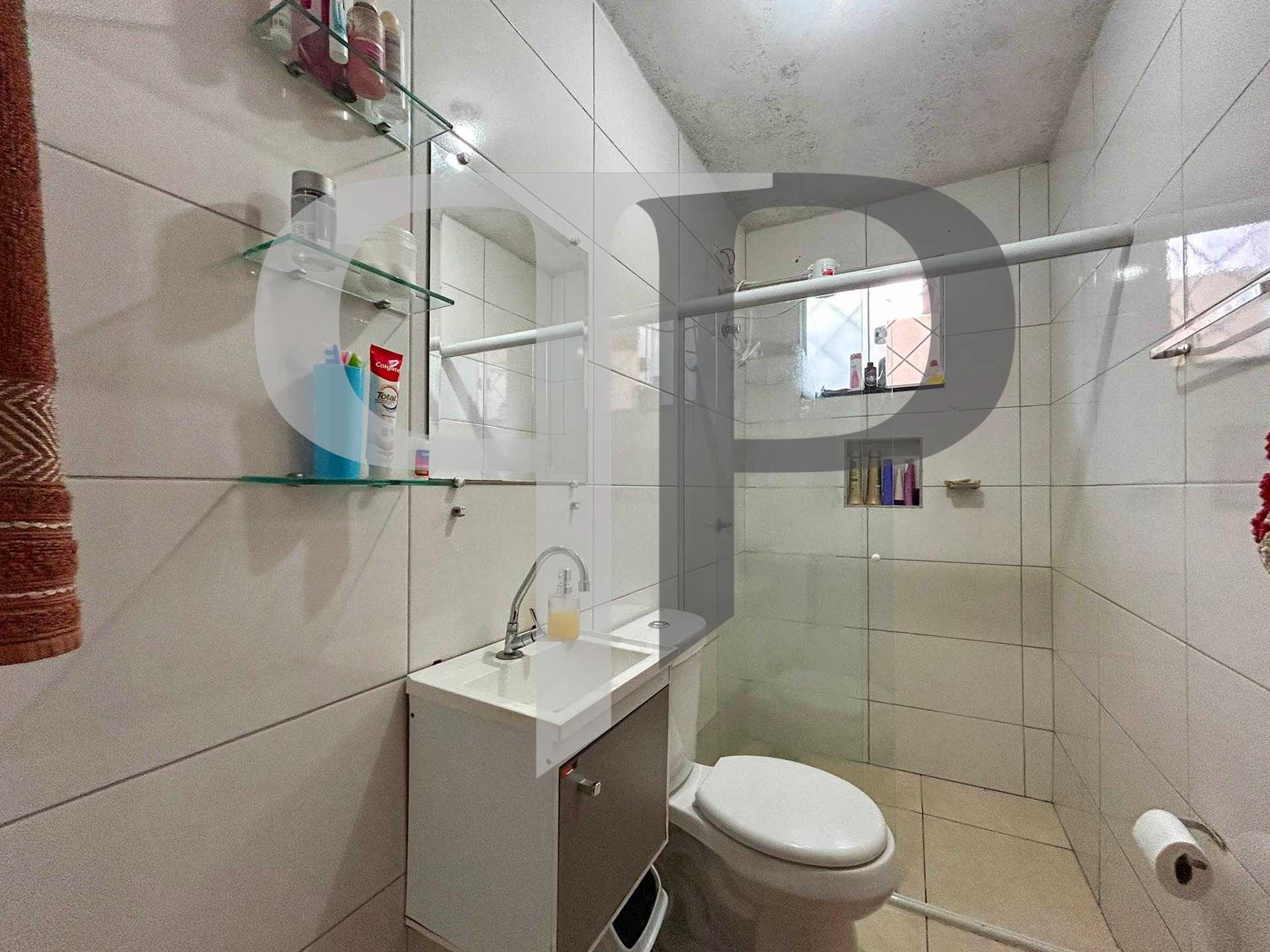 Casa 2 Quartos com Terreno de 120m  e Frente para Ruano Nações...