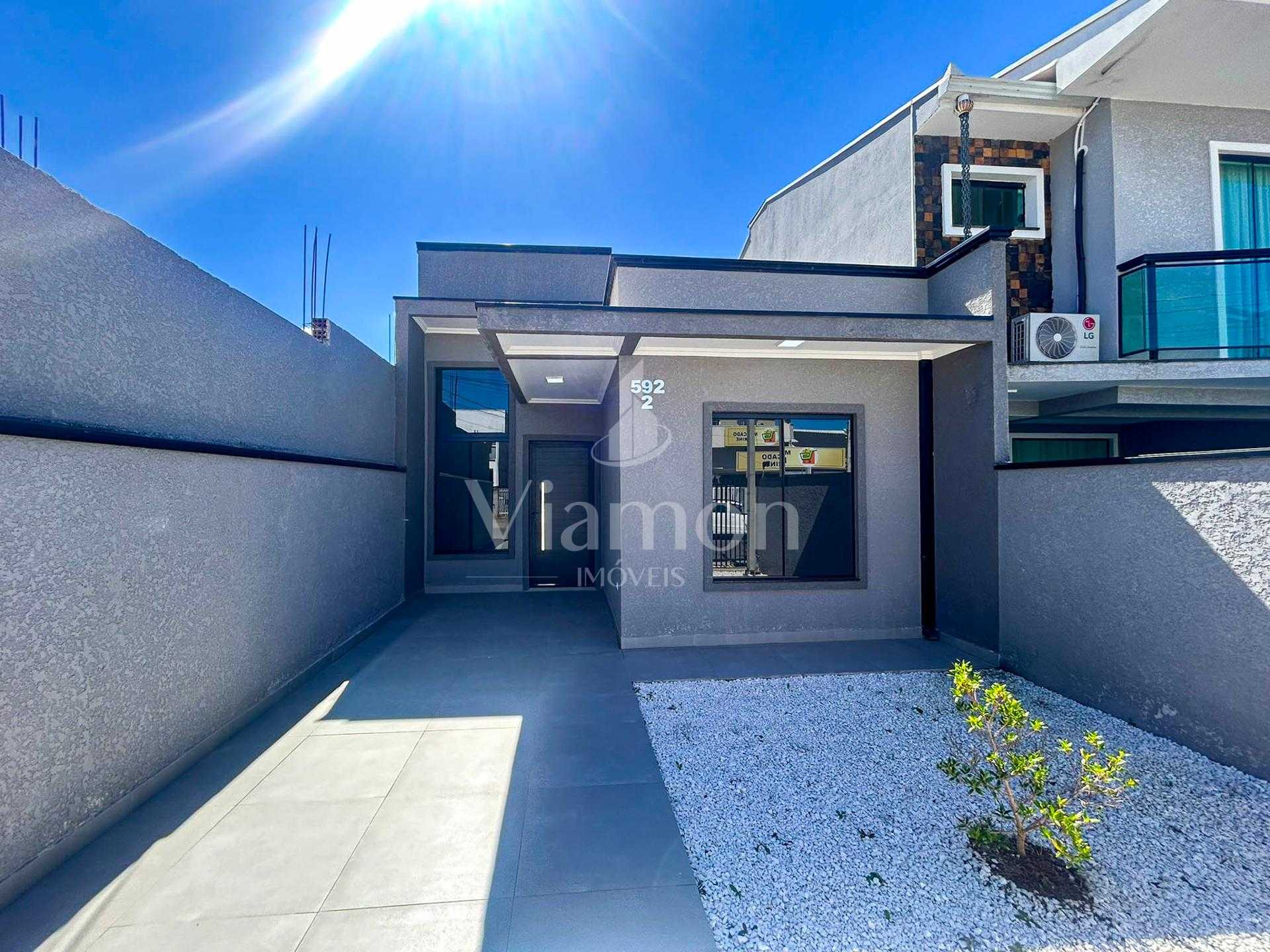 Casa Moderna com 3 Quartos, Suíte e Área Gourmet no Eucaliptos