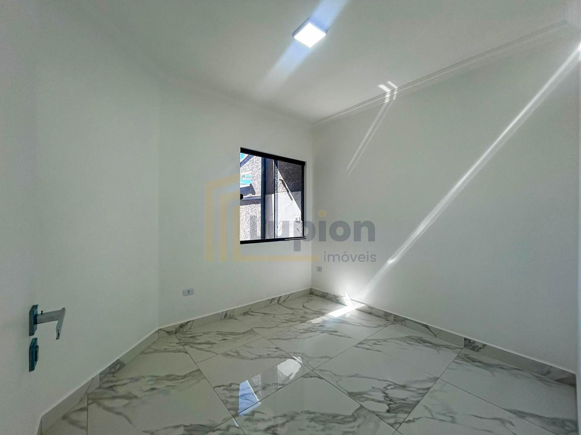 Casa Moderna com 3 Quartos, Suíte e Área Gourmet no Eucaliptos