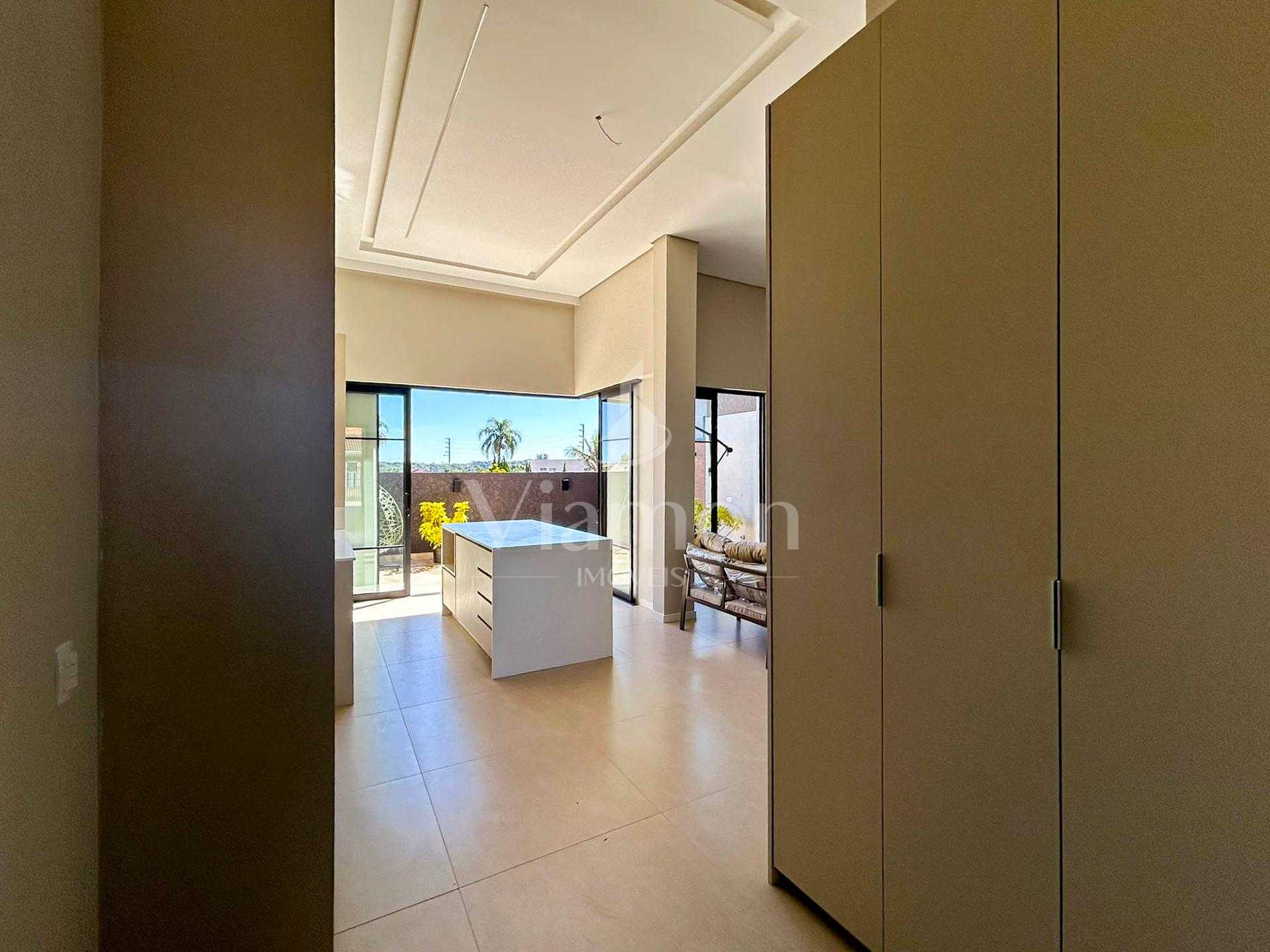 Casa Alto Padrão com 3 Quartos, Suíte e Acabamento Premium - F...