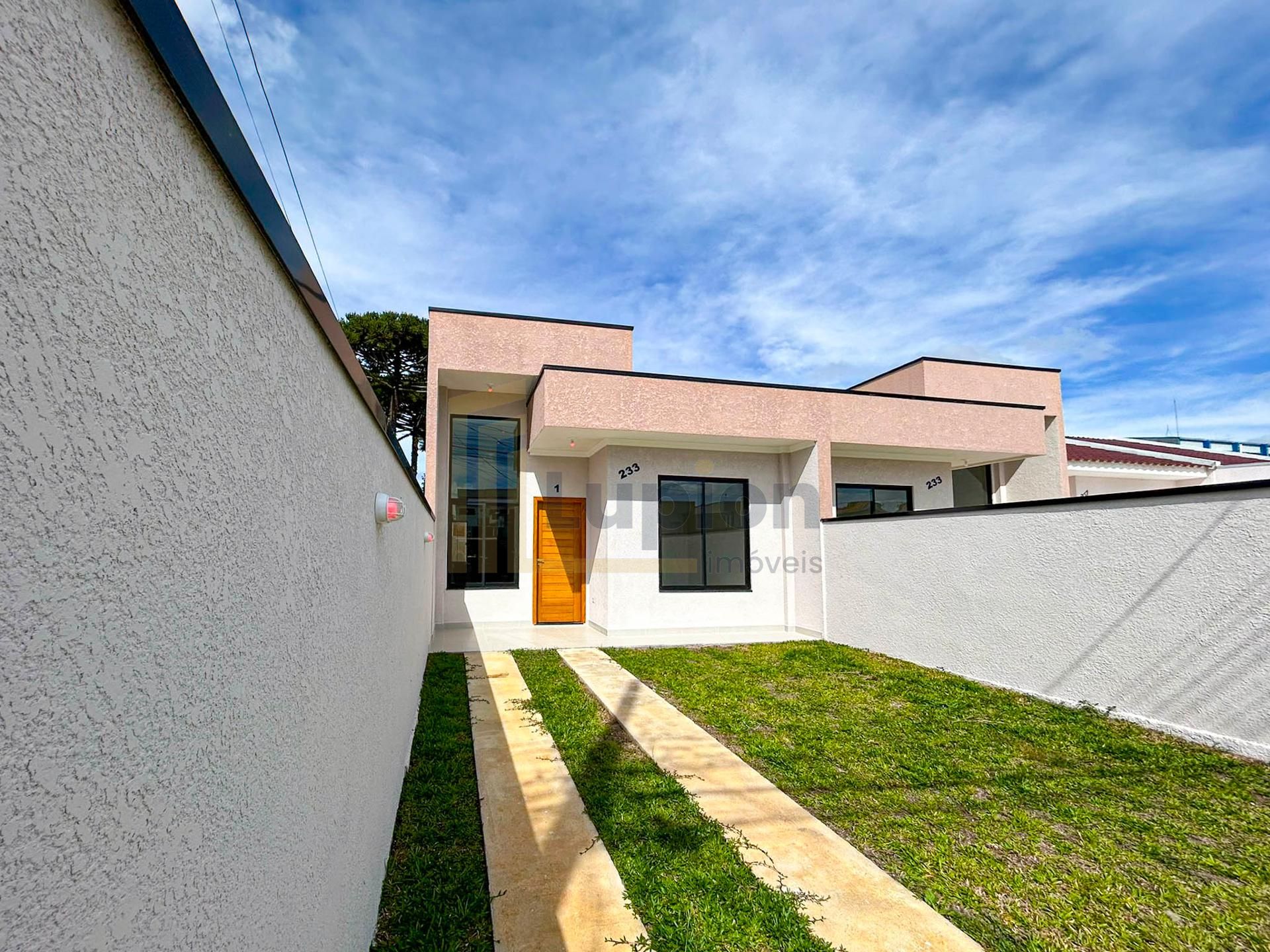 Casa com 3 Quartos, Suíte e Área Gourmet no Bairro Nações - Fa...