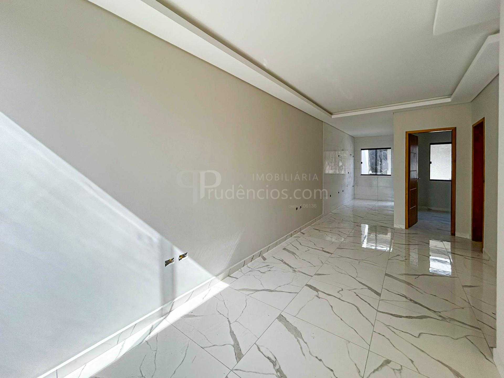 Casa com 3 Quartos, Suíte e Edícula com Churrasqueira no Eucal...