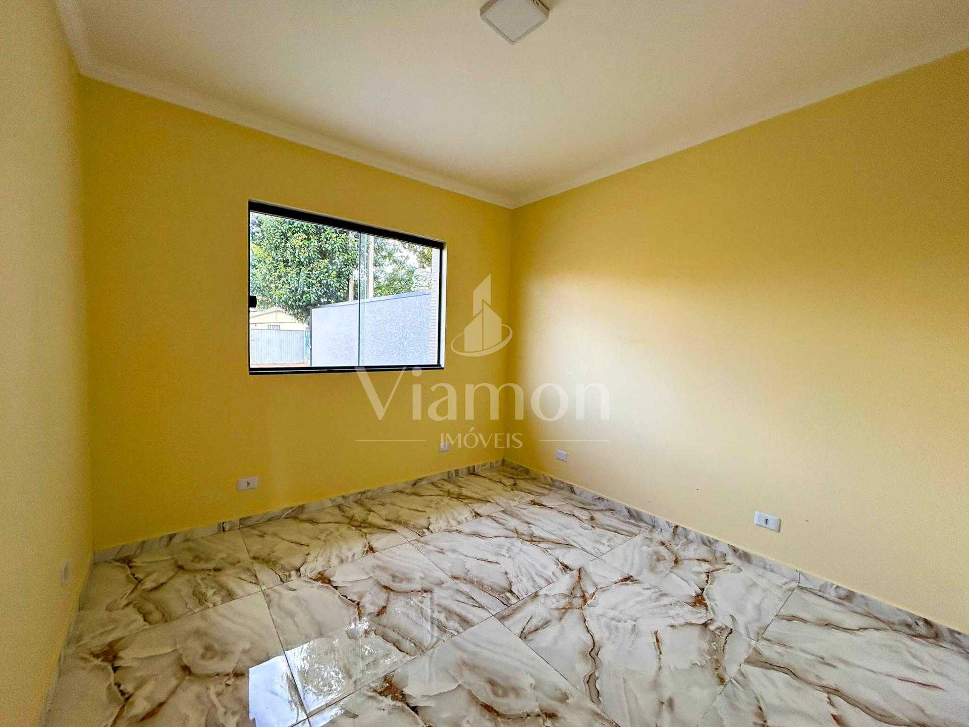 Casa com 3 Quartos e Amplo Terreno no Bairro Iguaçu - Fazenda ...