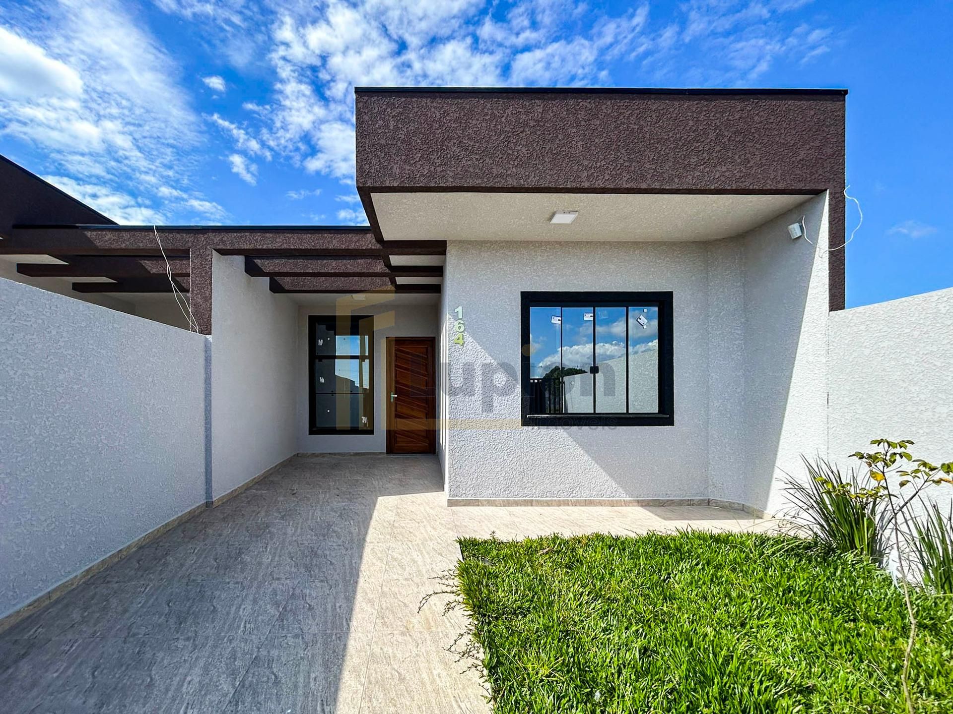 Casa com 3 Quartos e Área Gourmet no Bairro Veneza - Fazenda R...