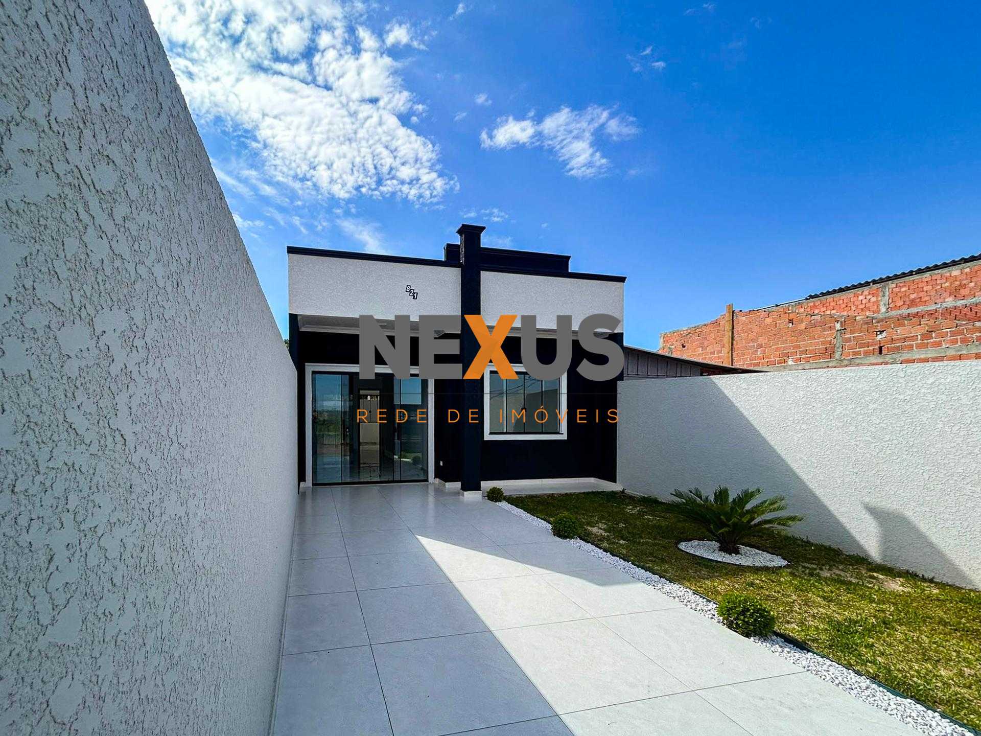 Casa 3 Quartos com Churrasqueira no Bairro Nações - Fazenda Ri...