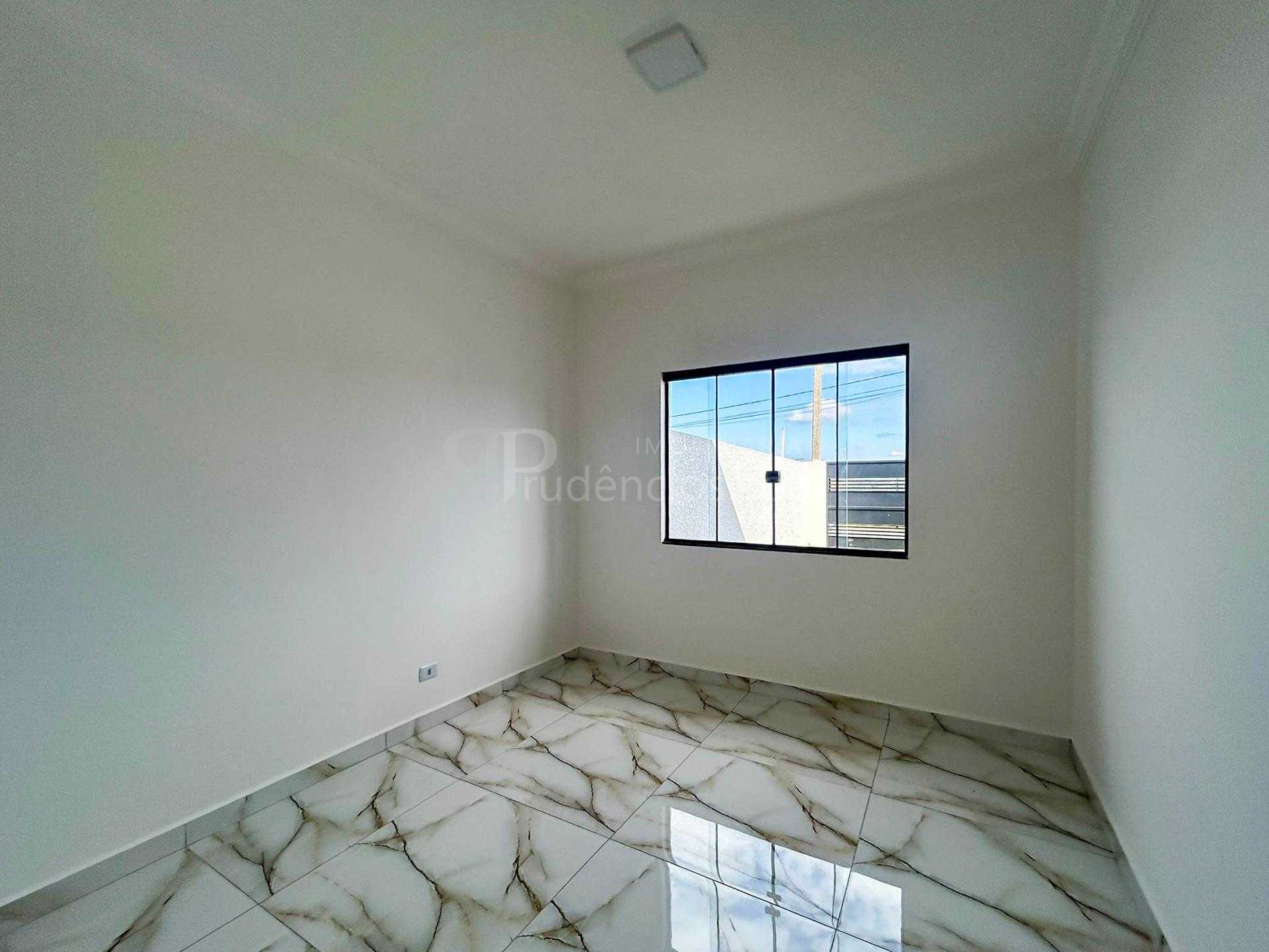 Casa 3 Quartos com Churrasqueira no Bairro Nações - Fazenda Ri...