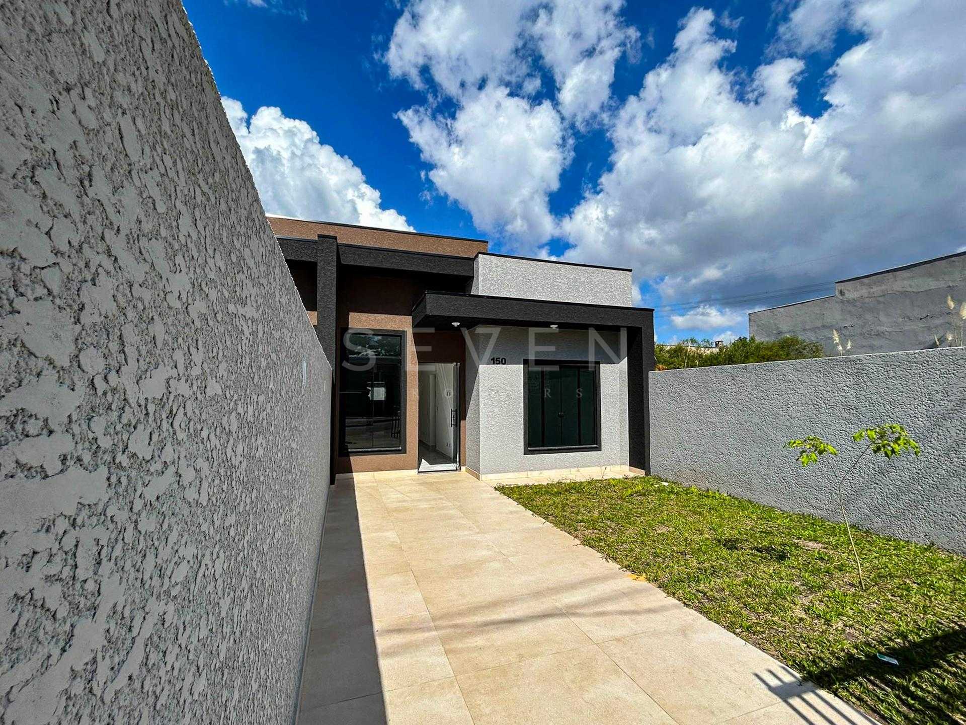 Casa 3 Quartos com Churrasqueira Coberta no Bairro Nações - Fa...