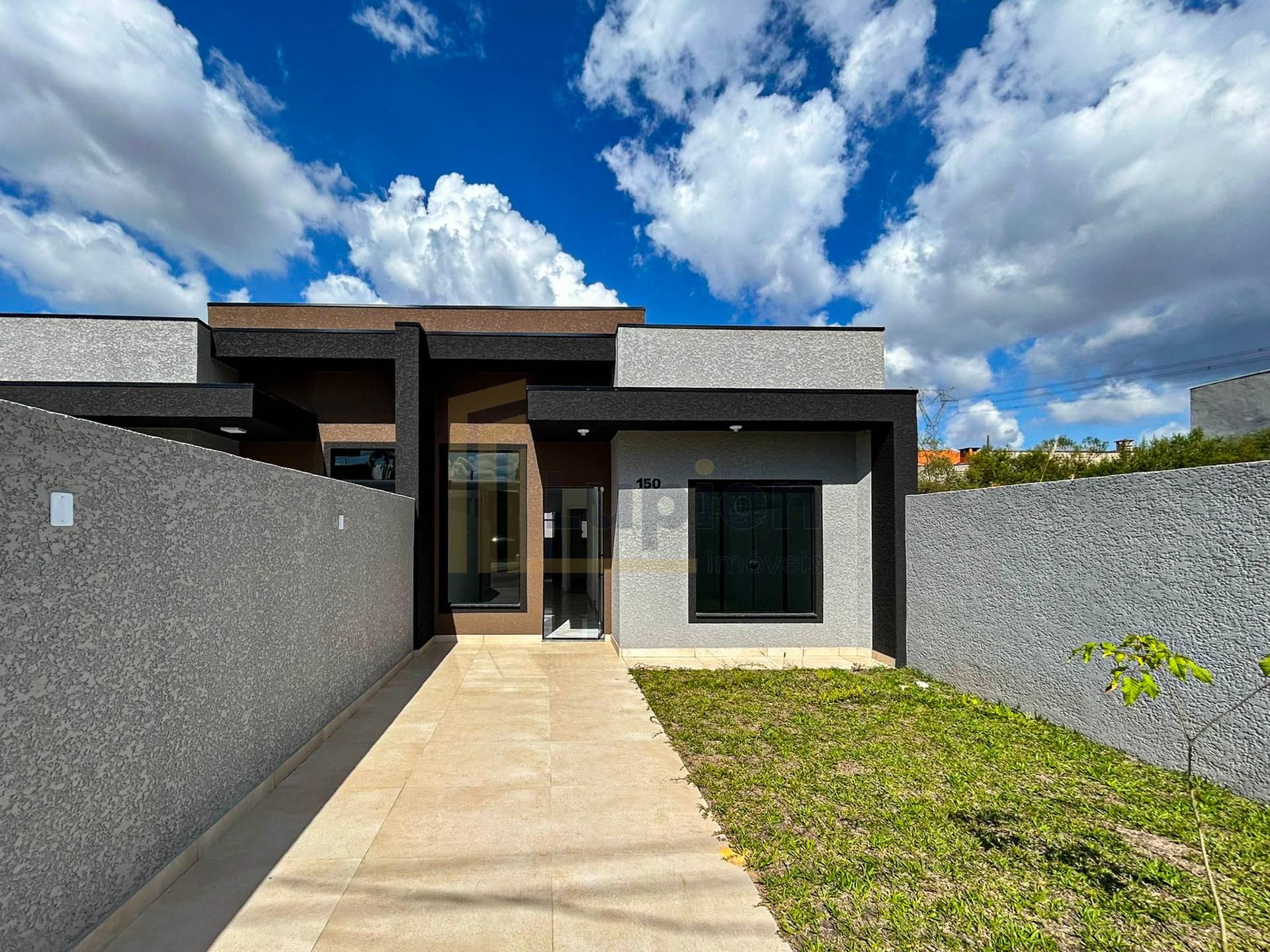 Casa 3 Quartos com Churrasqueira Coberta no Bairro Nações - Fa...