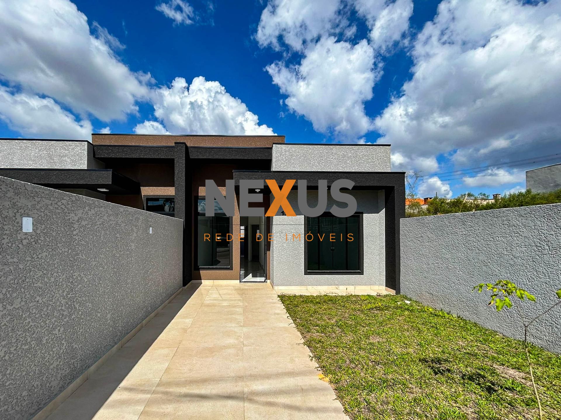 Casa 3 Quartos com Churrasqueira Coberta no Bairro Nações - Fa...