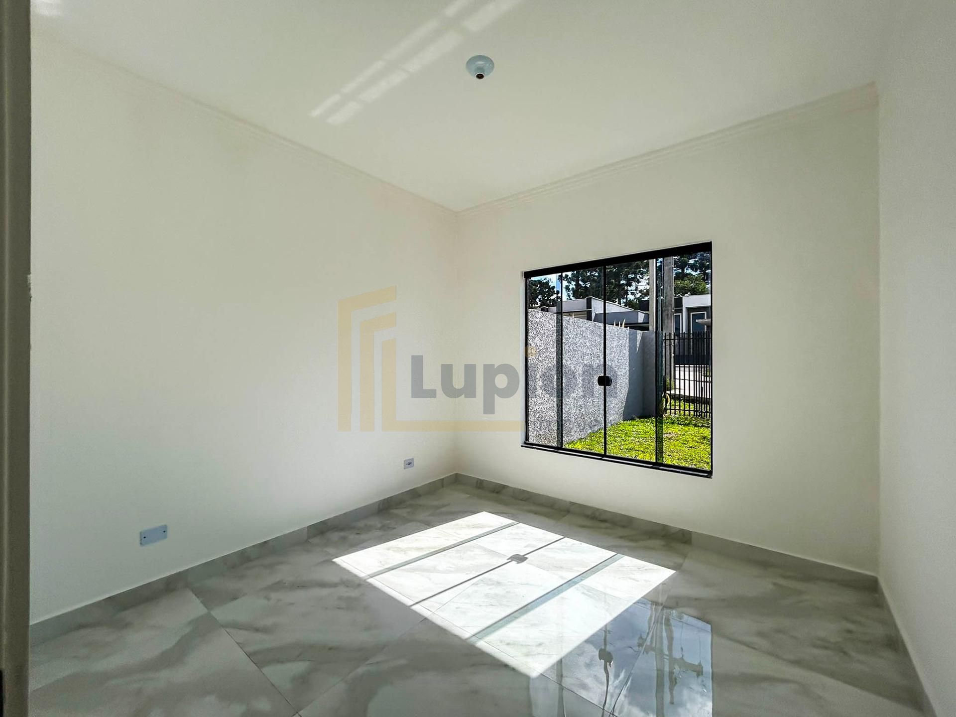 Casa 3 Quartos com Churrasqueira Coberta no Bairro Nações - Fa...