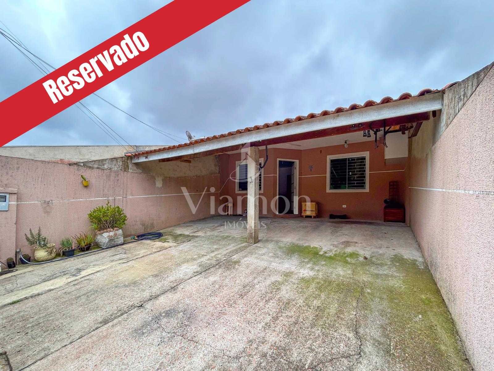 Casa 3 Quartos com Área Gourmet no Gralha Azul - Fazenda Rio G...