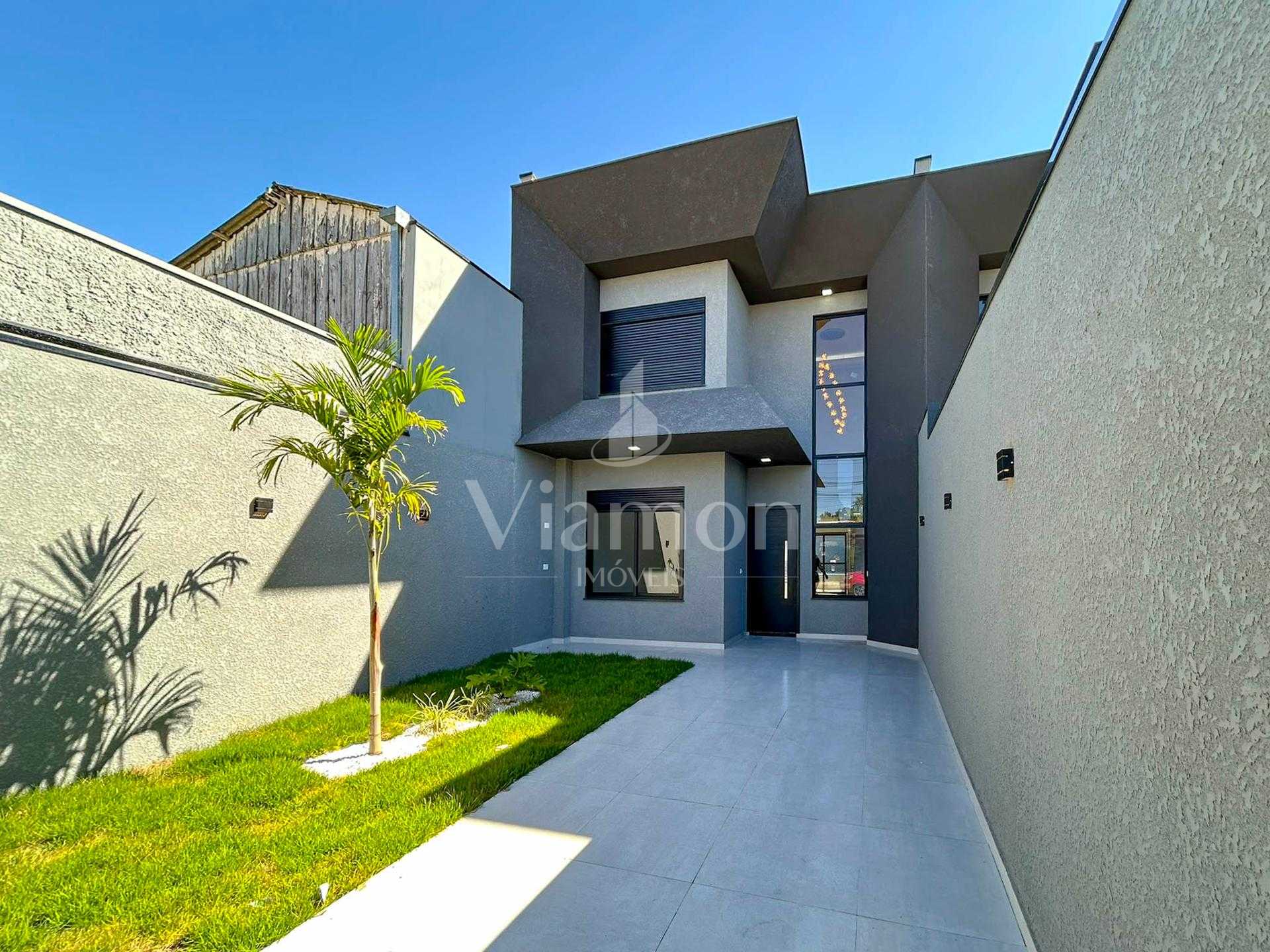 Casa Alto Padrão com 3 Suítes, Piscina e Pé Direito Alto em Fa...