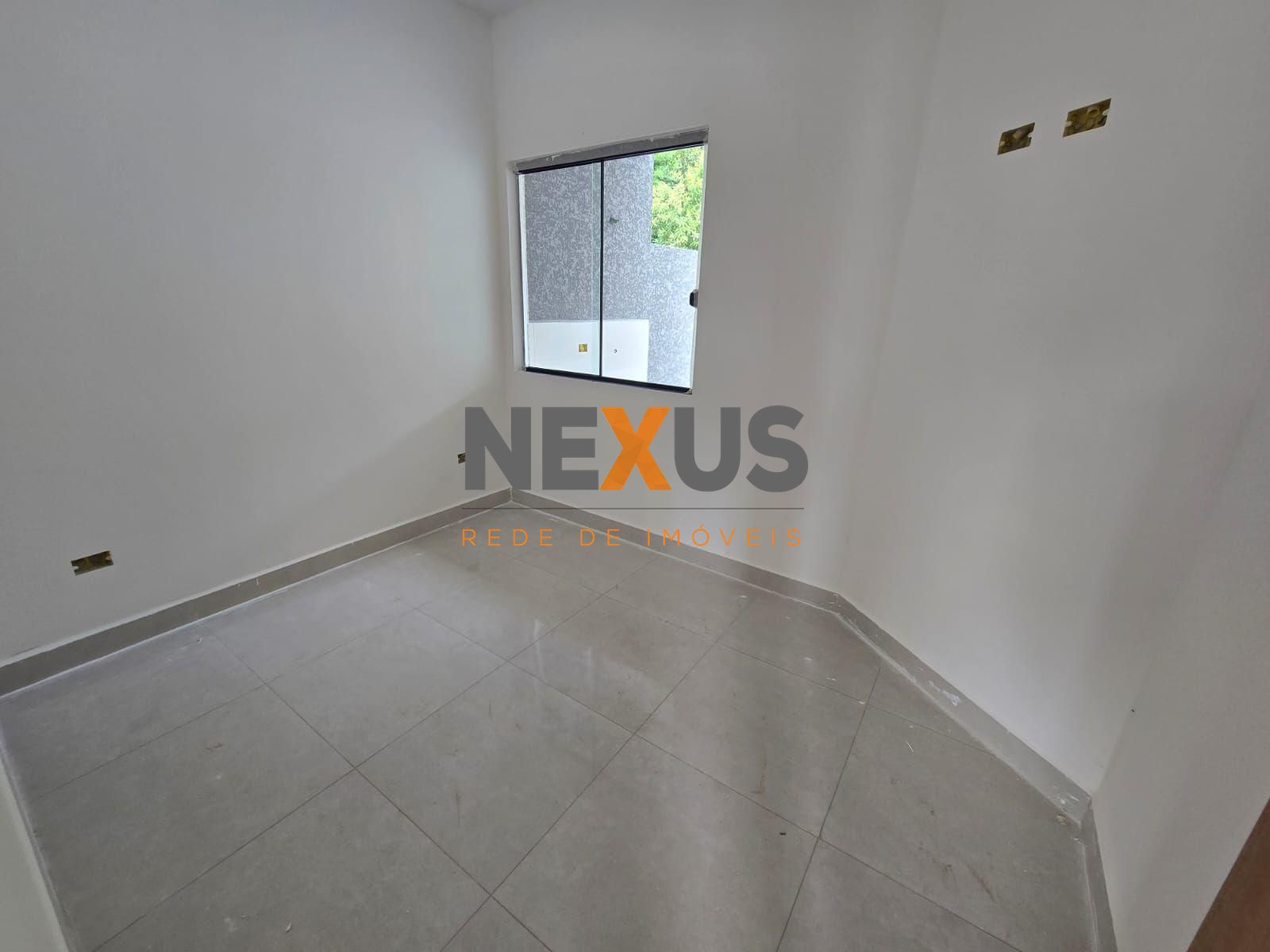 Casa com 3 Quartos e Churrasqueira no Bairro Veneza - Fazenda ...