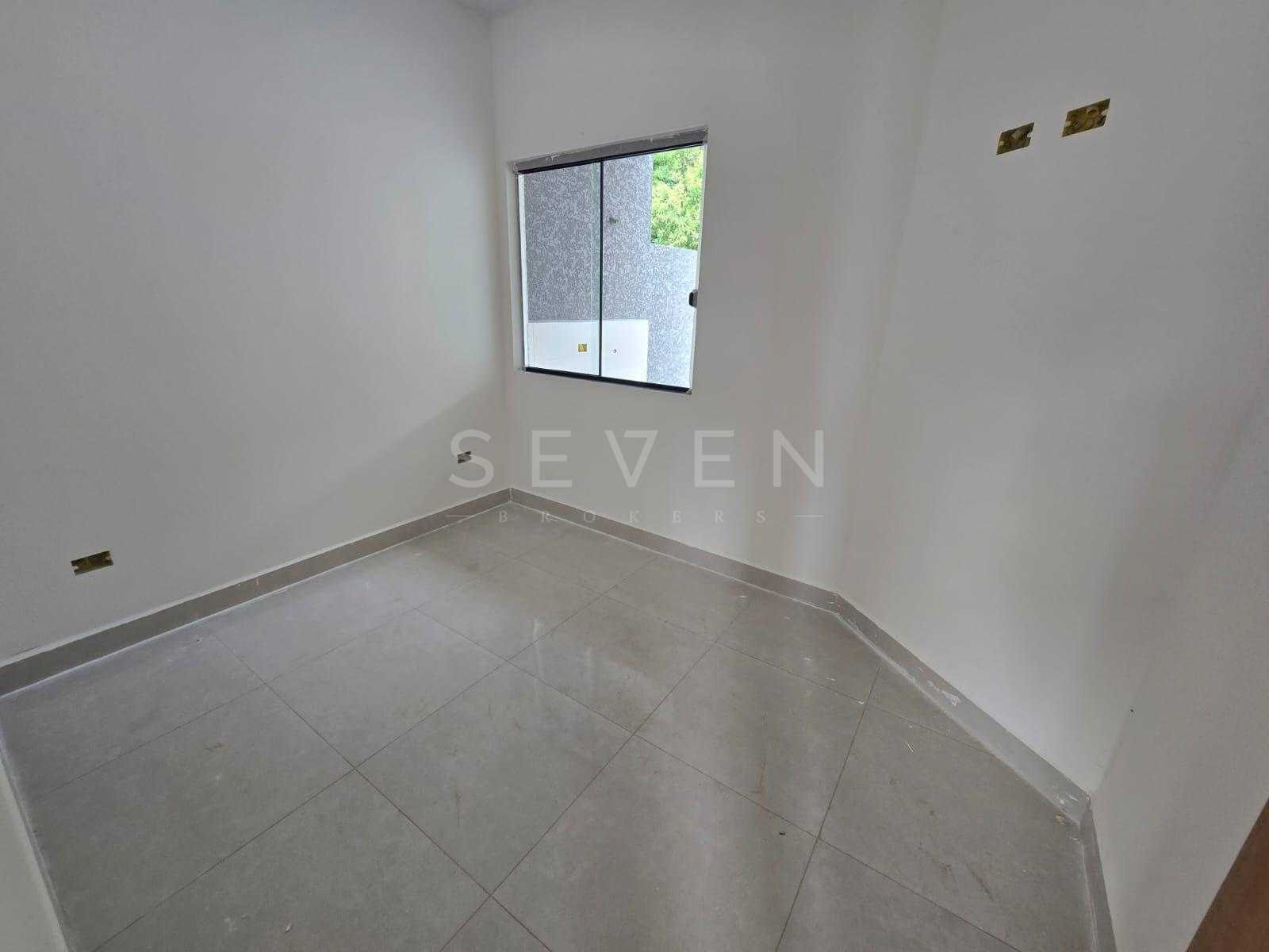 Casa com 3 Quartos e Churrasqueira no Bairro Veneza - Fazenda ...