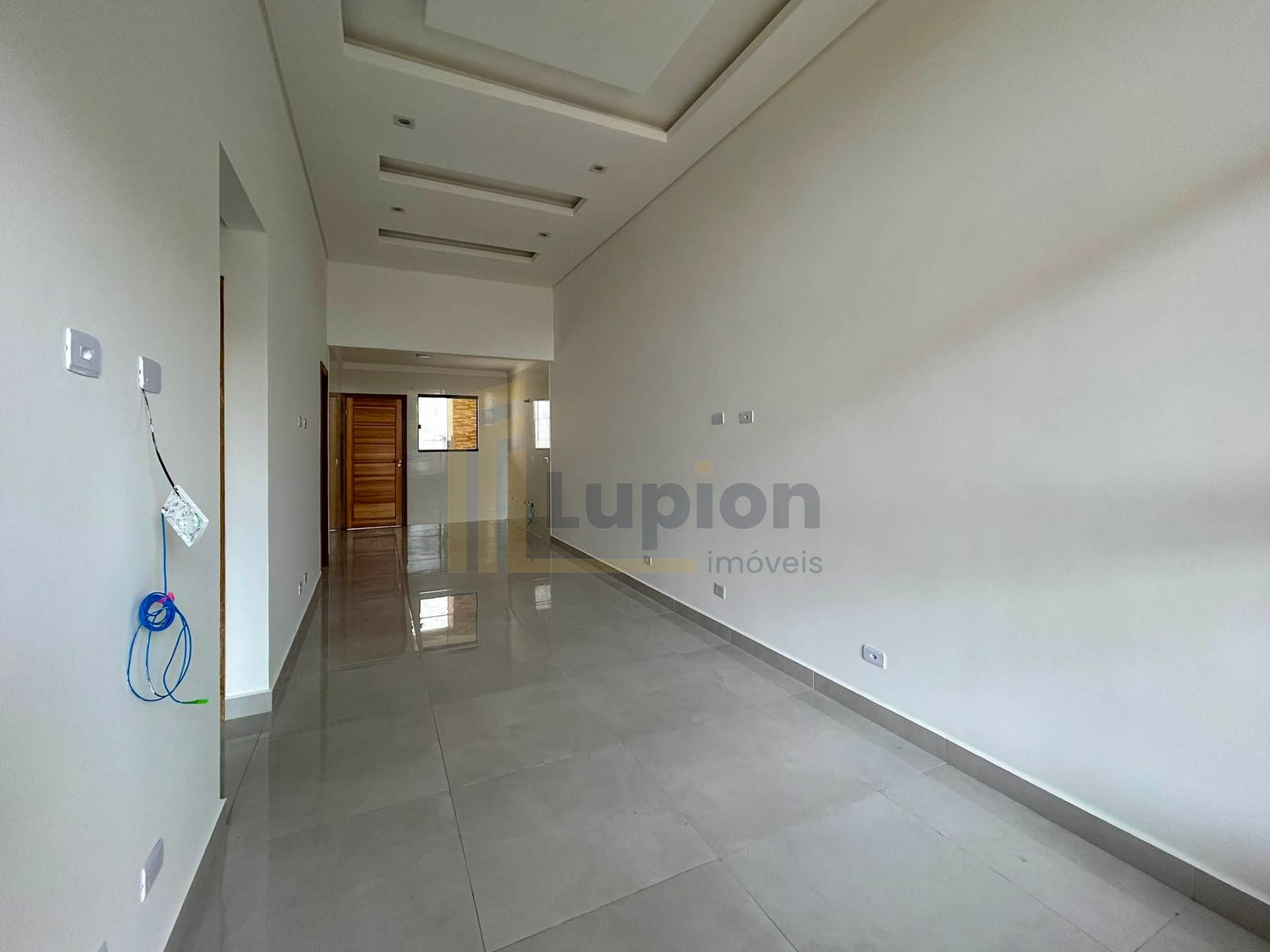 Casa com 3 Quartos, Suíte e Área Gourmet no Santa Terezinha - ...