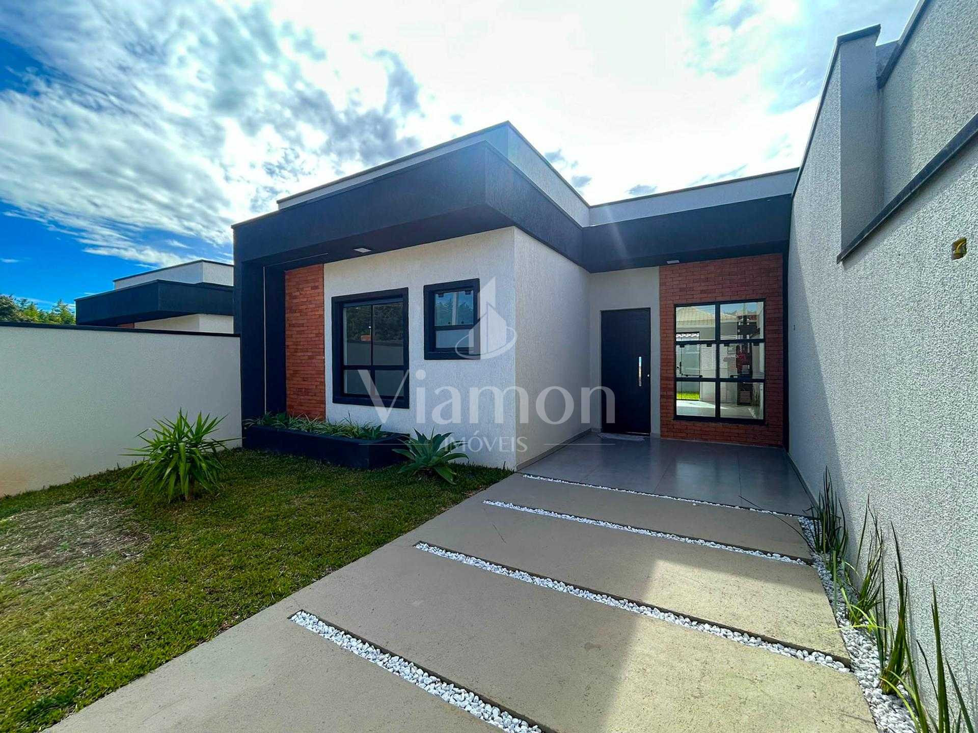 Casa Alto Padrão com 2 Quartos, Suíte no Estados - Fazenda Rio...