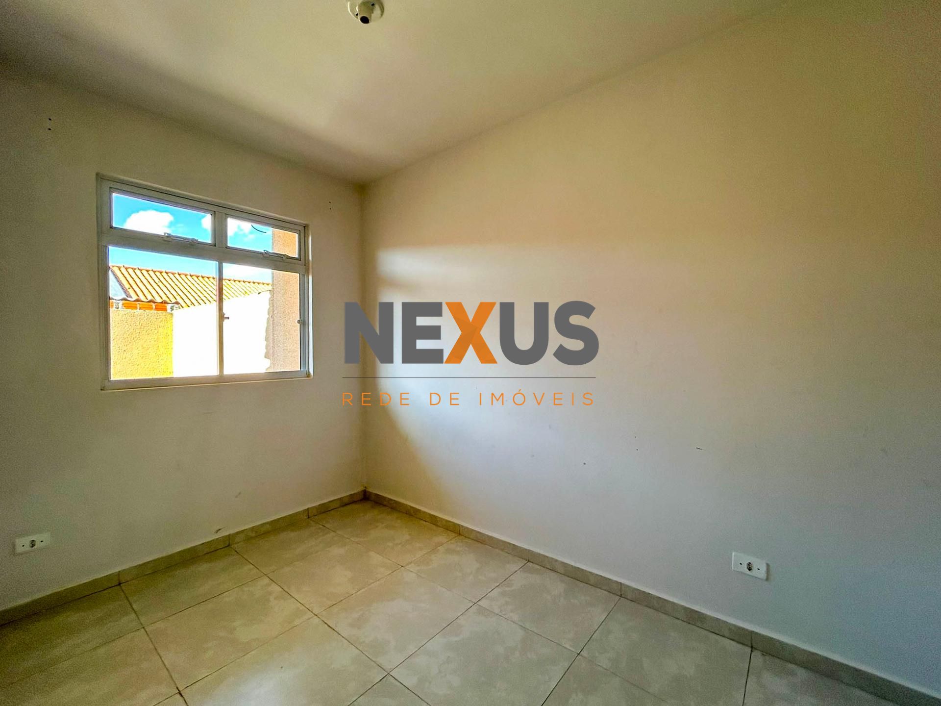 Casa 2 Quartos com Cozinha Planejada no Bairro Veneza - Fazend...