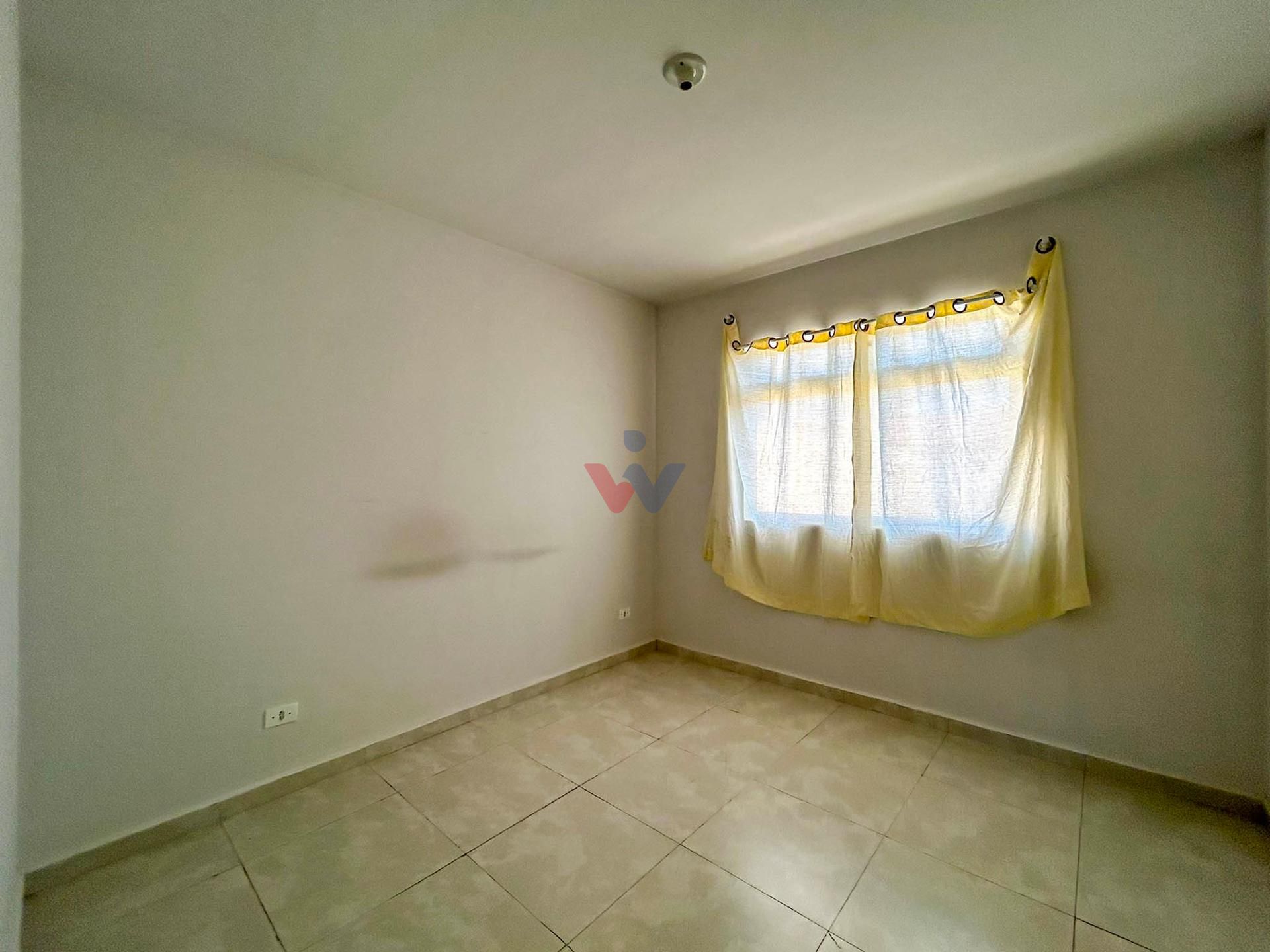 Casa 2 Quartos com Cozinha Planejada no Bairro Veneza - Fazend...