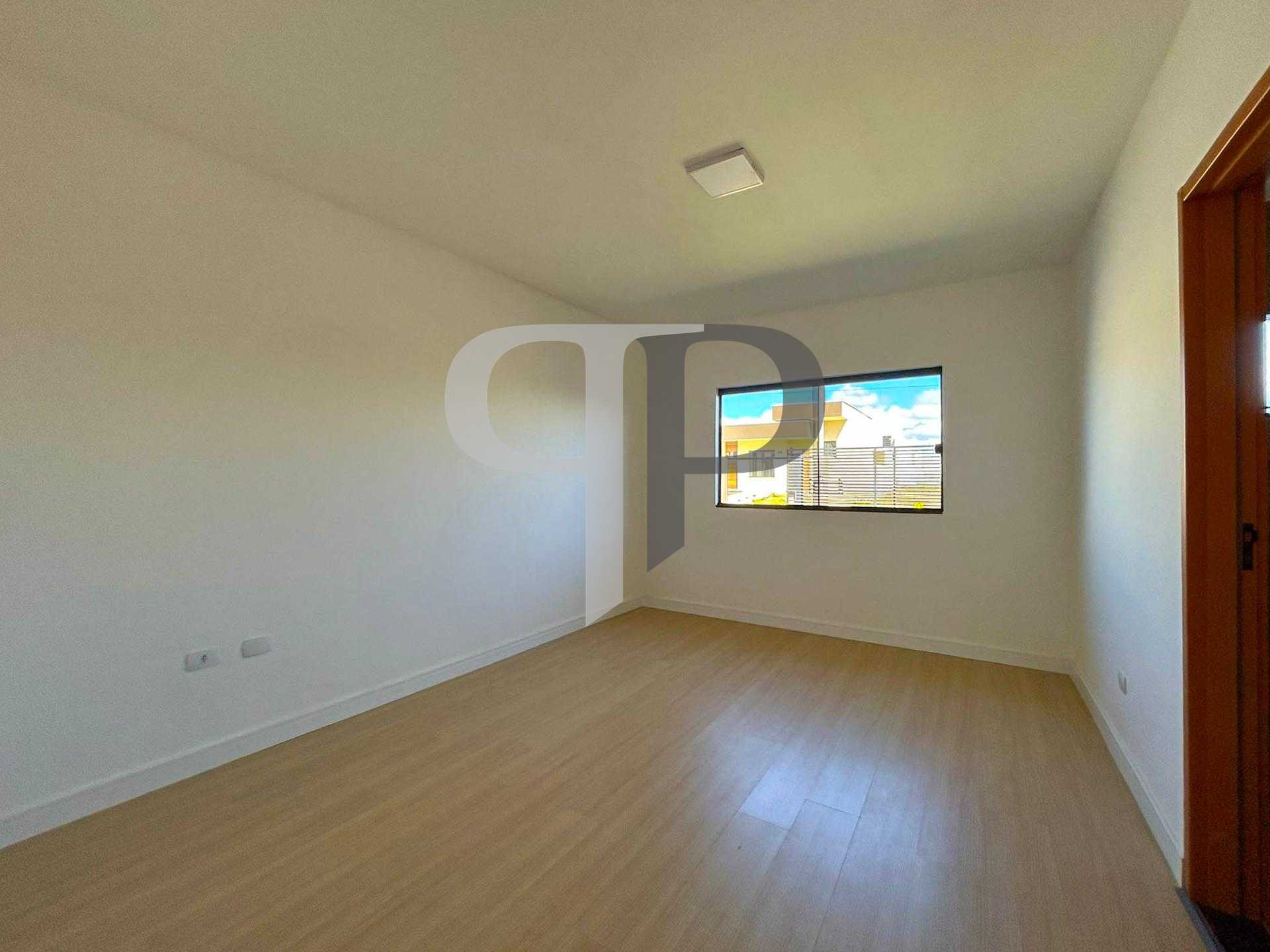 Casa com 3 Quartos e Suíte   Amplo Terreno no Eucaliptos em Fa...