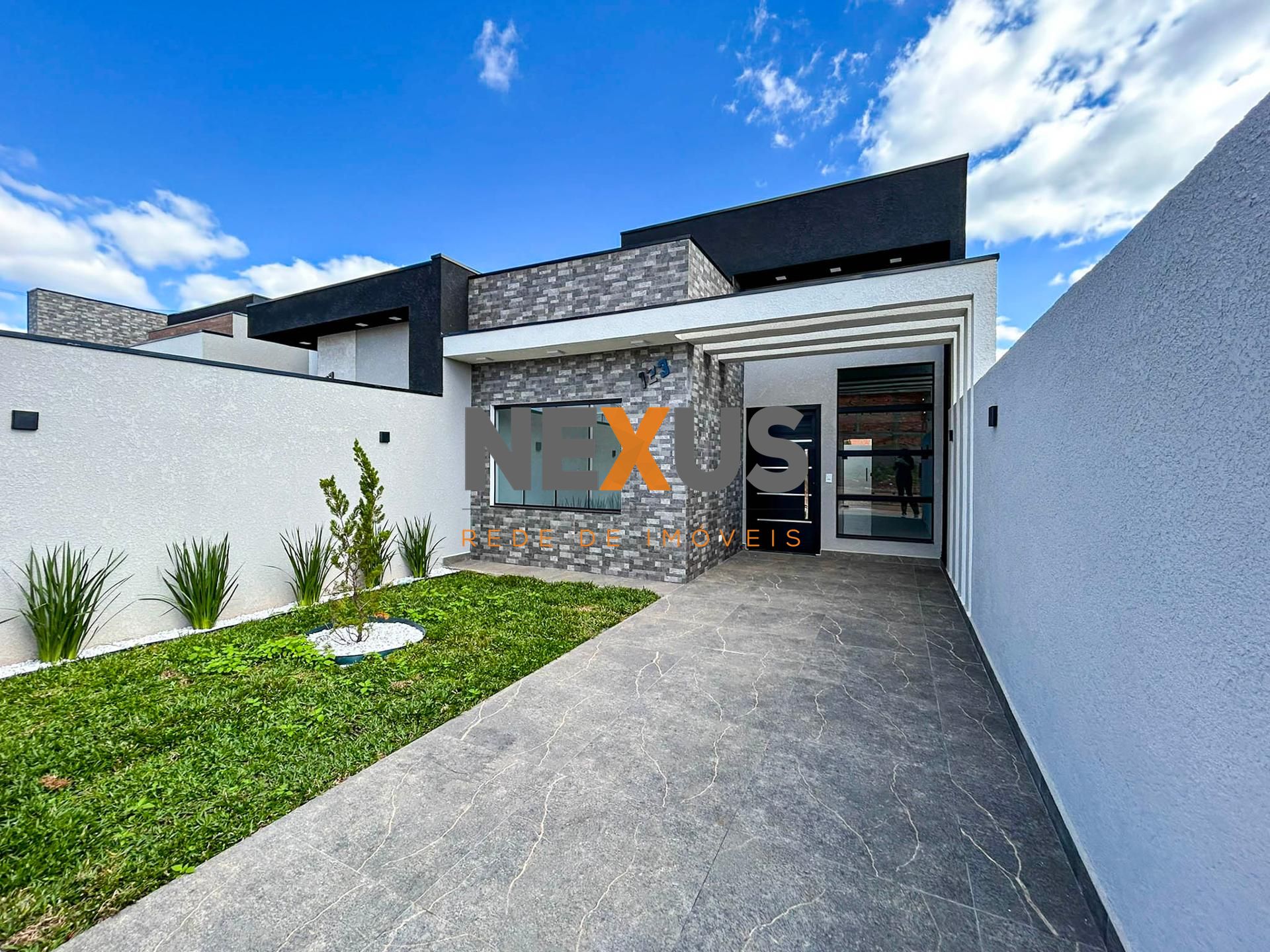 Casa 3 Quartos com Área Gourmet e Fachada Moderna - Fazenda Ri...