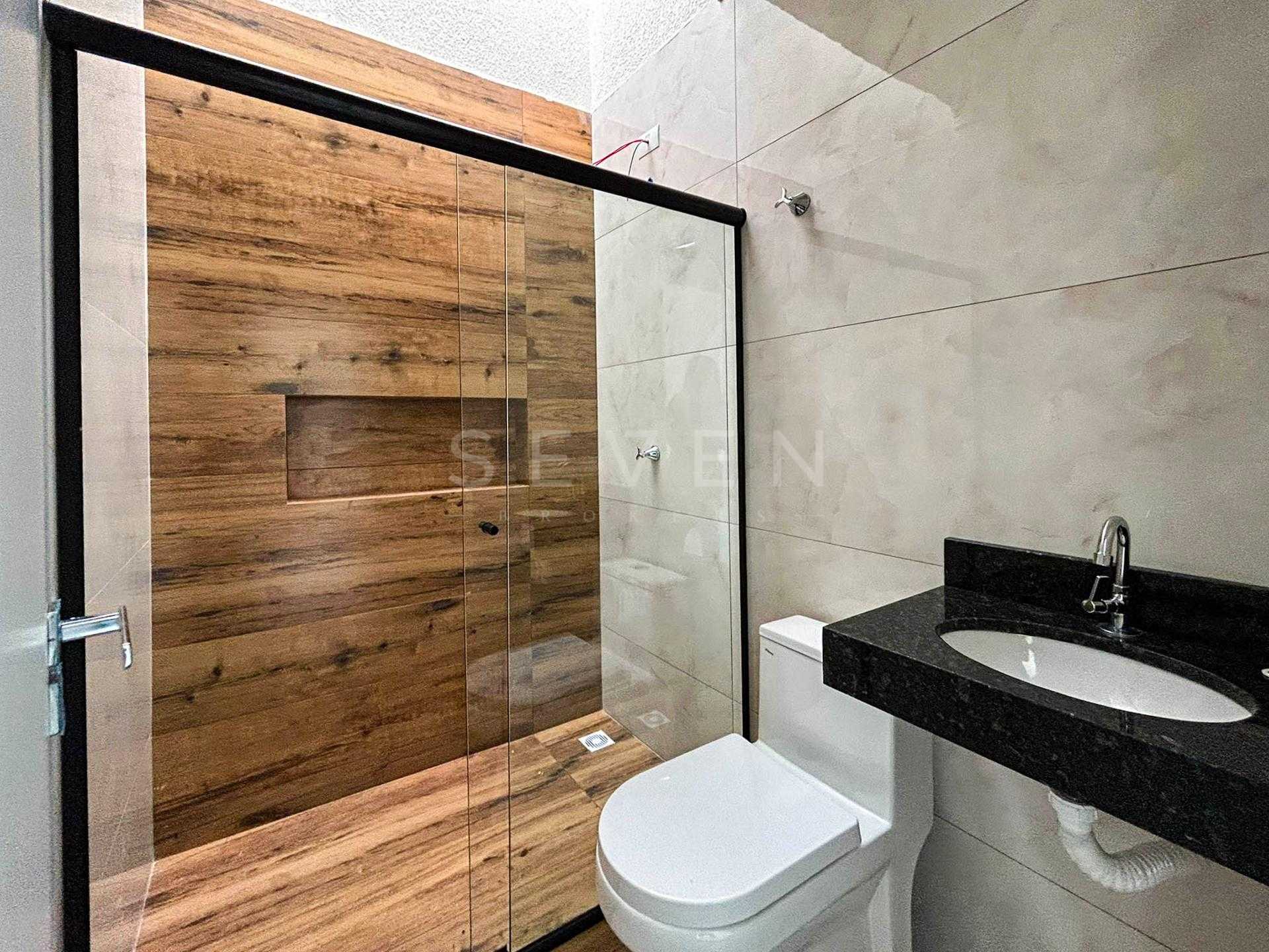 Casa Moderna com 3 Quartos e Espaço Gourmet no Eucaliptos - Fa...