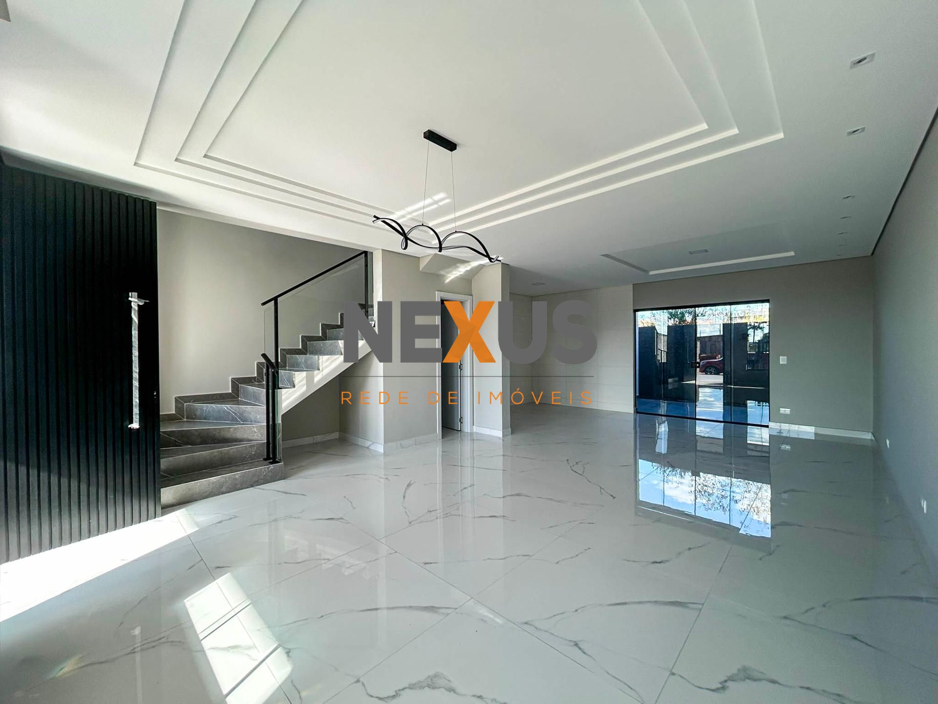 Sobrado com 3 Quartos e 118m no Bairro Eucaliptos - Fazenda R...