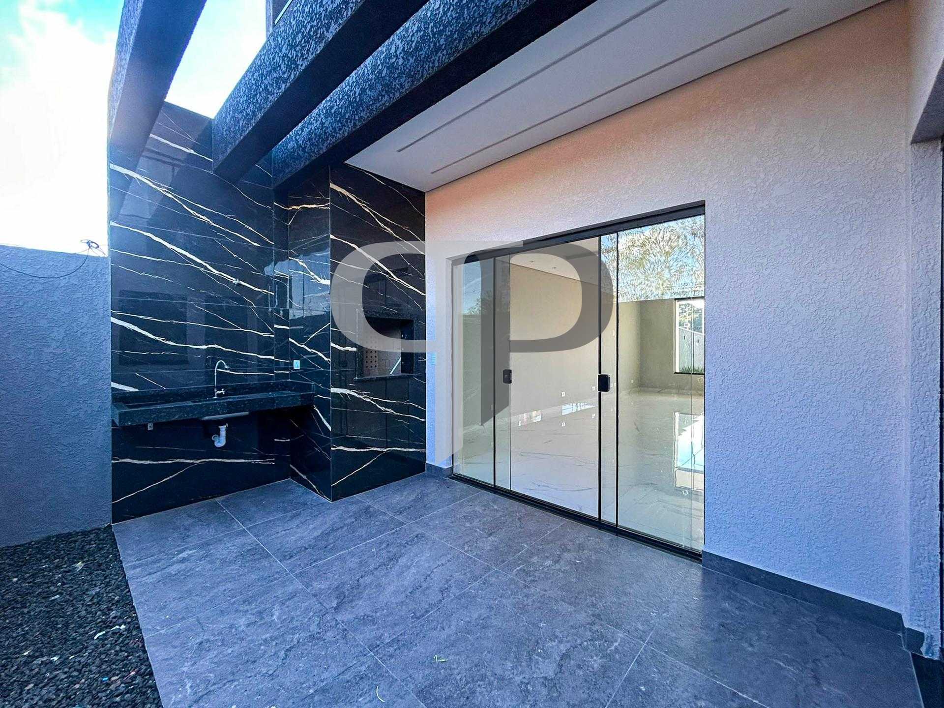 Sobrado com 3 Quartos e 118m  no Bairro Eucaliptos - Fazenda R...