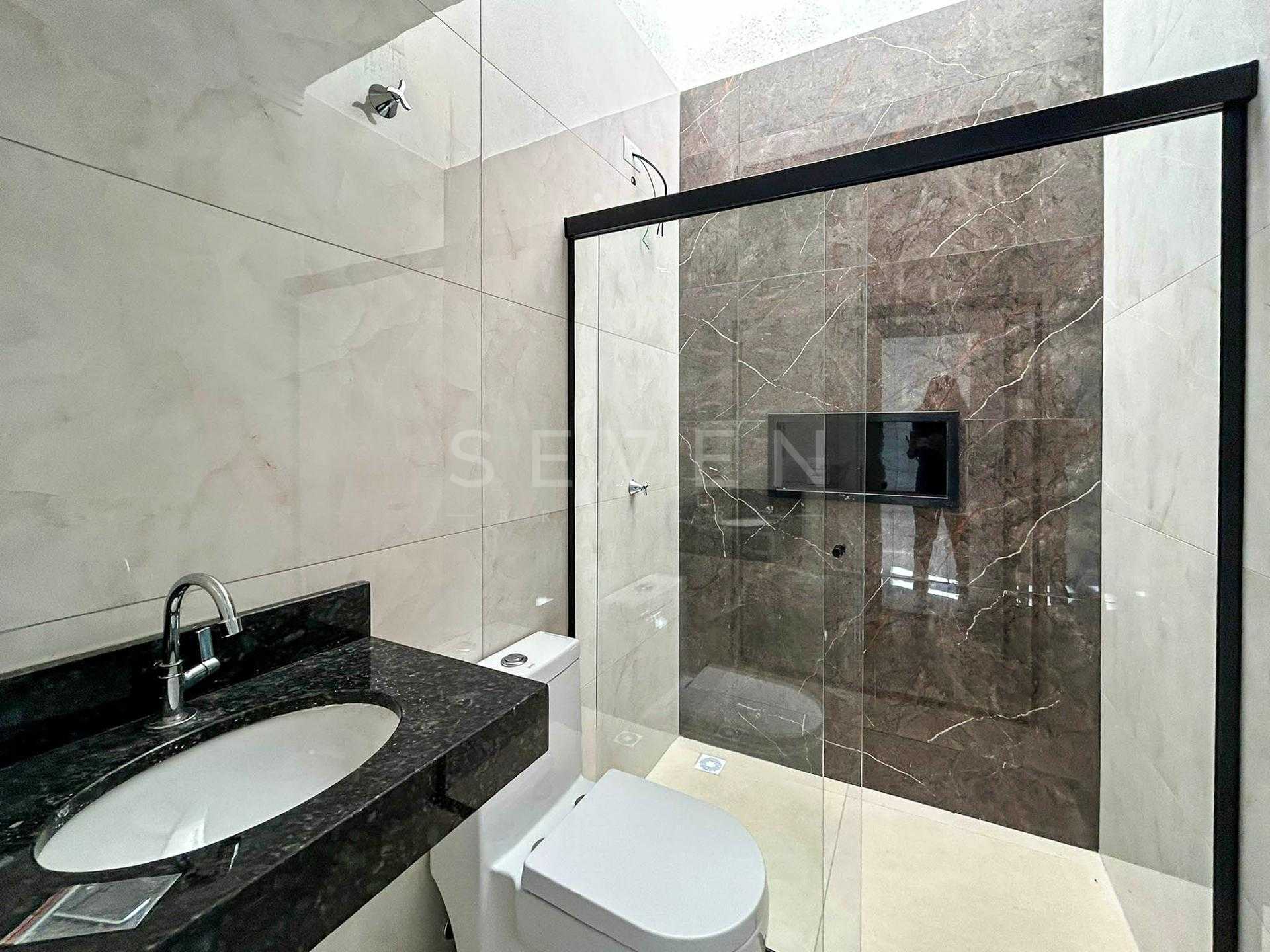 Casa com 3 Quartos e Suíte no Bairro Eucaliptos - Fazenda Rio ...
