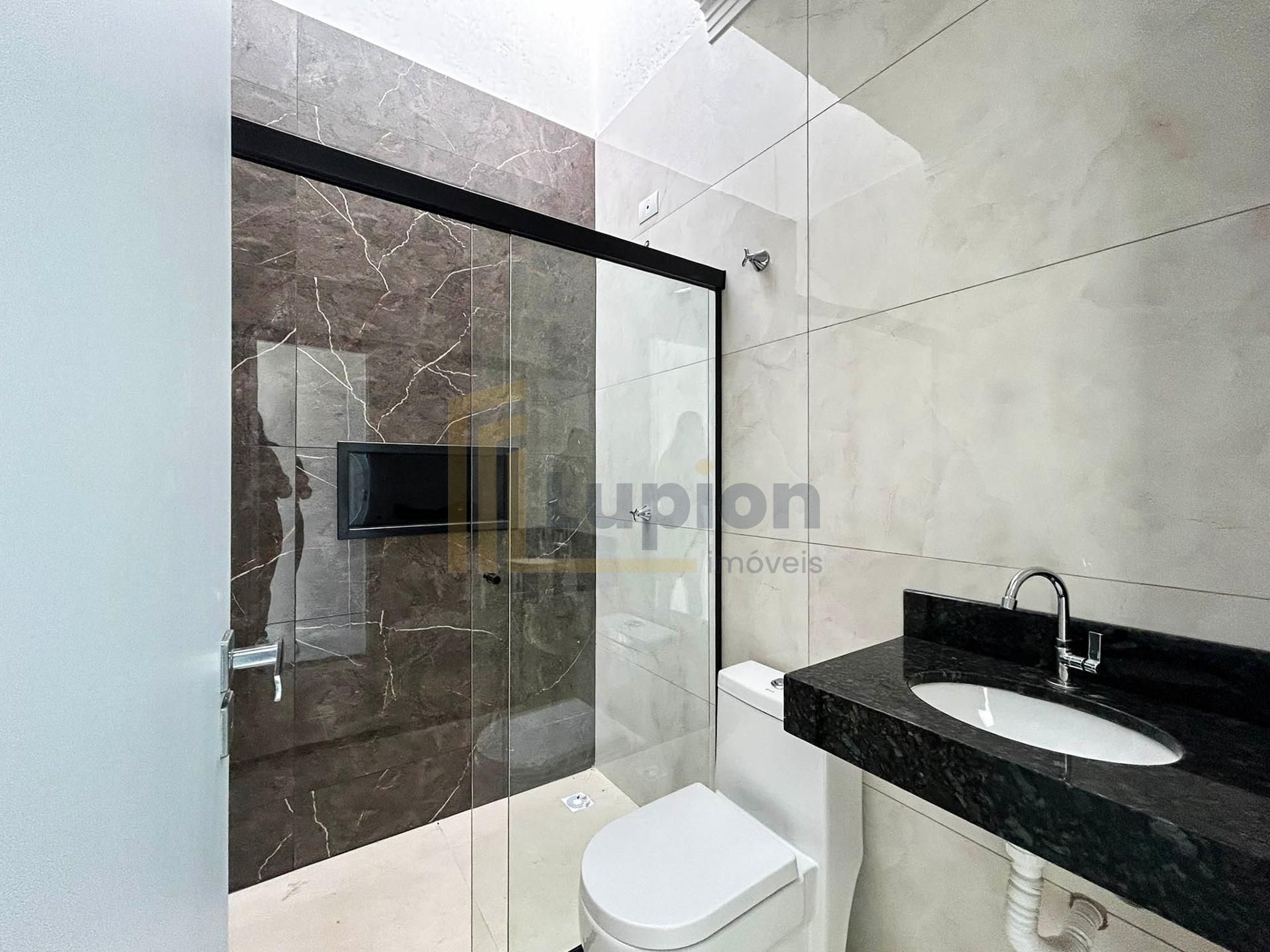 Casa com 3 Quartos e Suíte em Terreno de 120m  no Eucaliptos -...