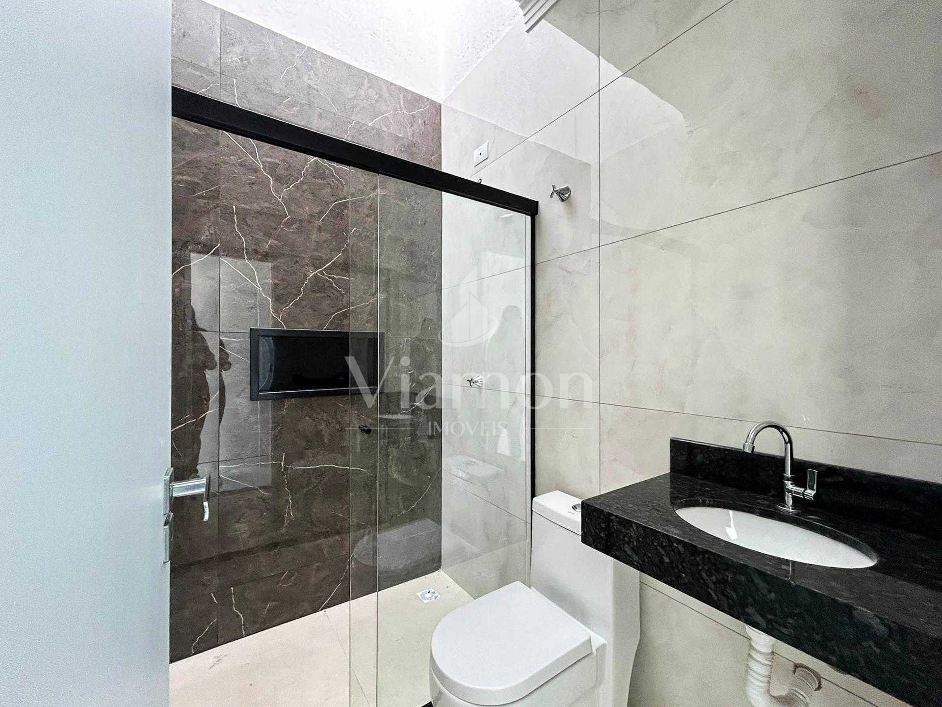 Casa com 3 Quartos e Suíte em Terreno de 120m  no Eucaliptos -...