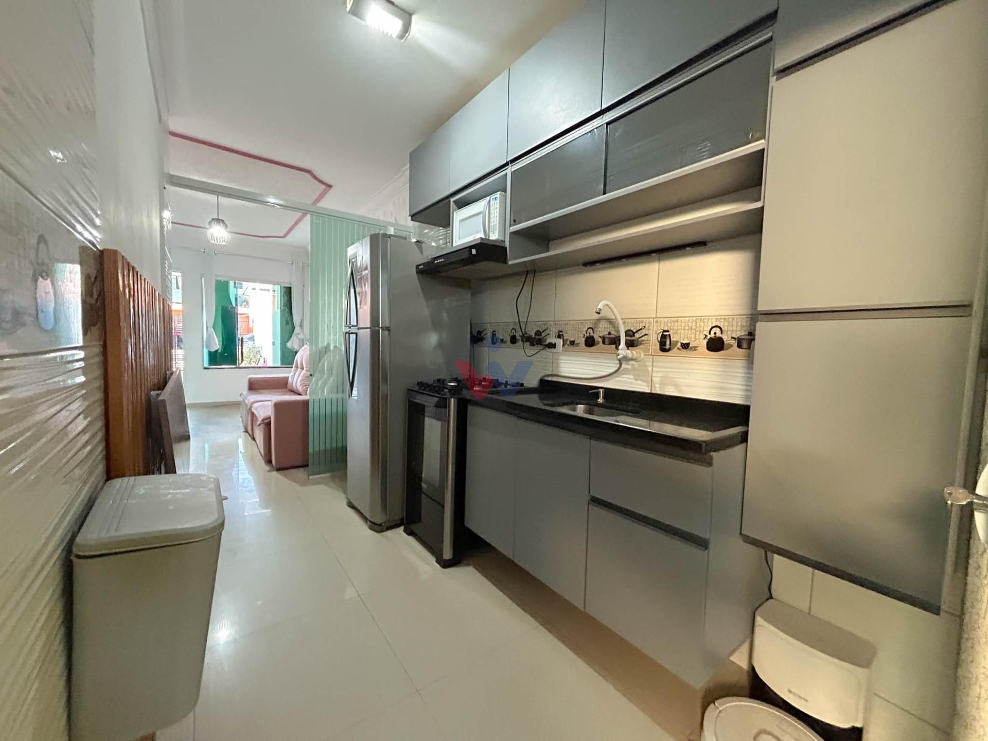 Casa com 3 Quartos e Espaço Coberto nos Fundos no Gralha Azul ...
