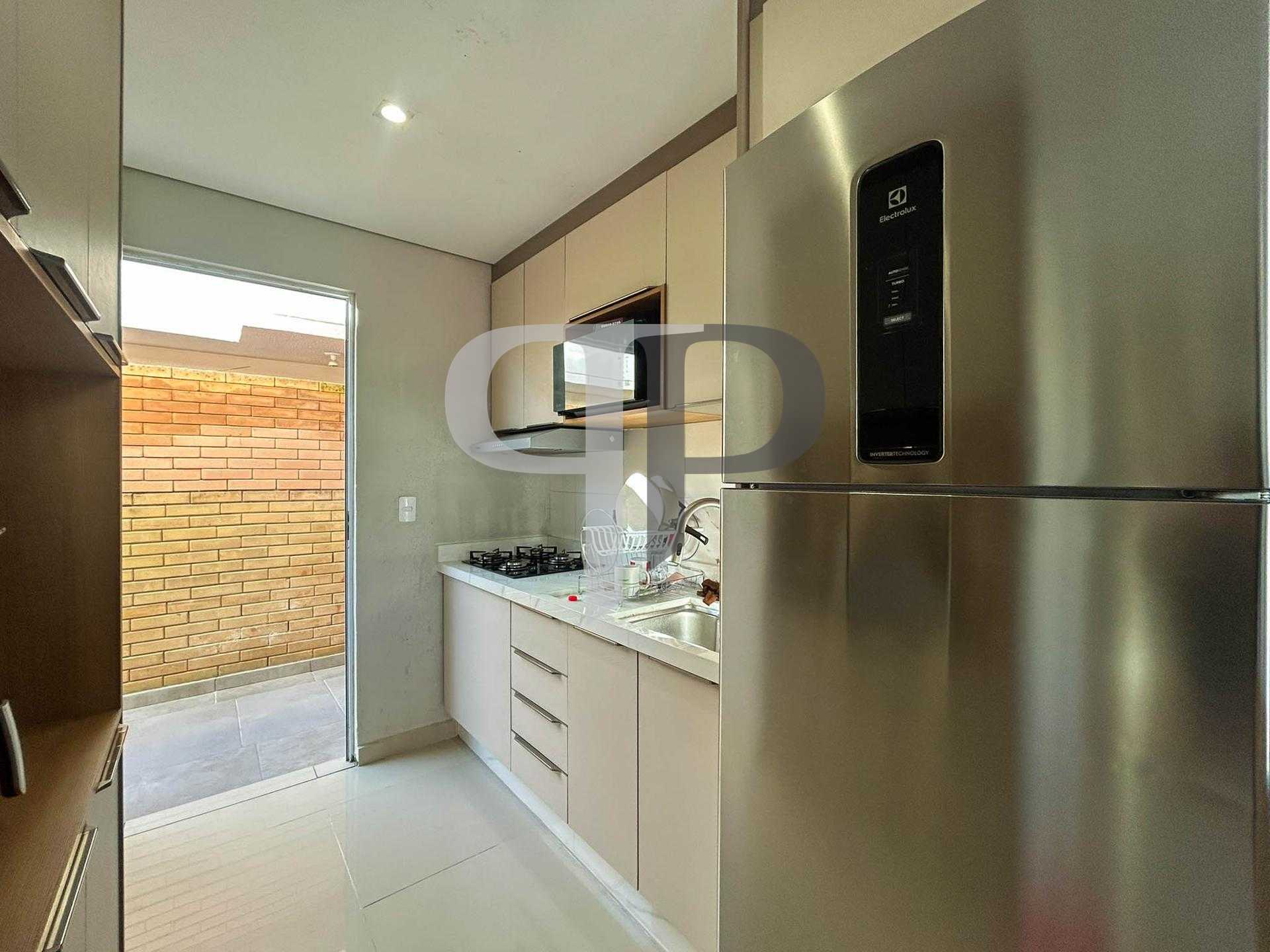 Casa com 2 Quartos e Cozinha Planejada no Santa Terezinha