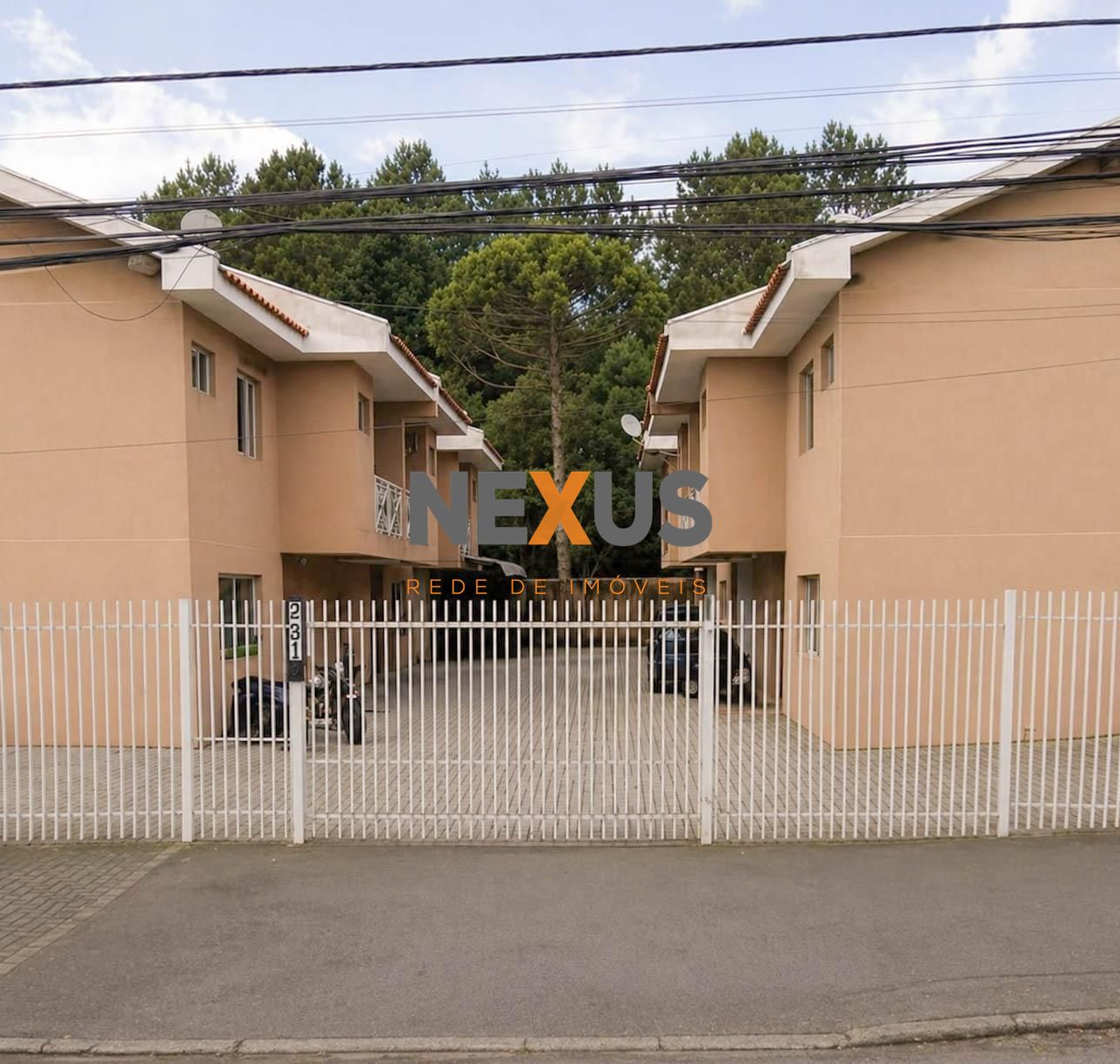Sobrado com 3 Quartos, Suíte e Área Gourmet em Condomínio em ...