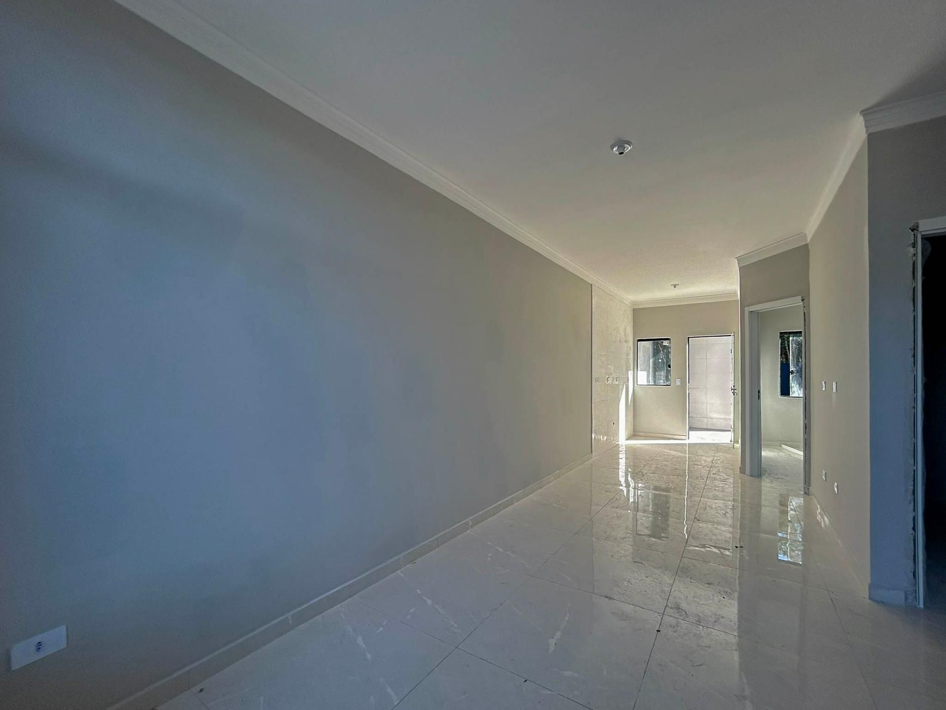Casa 3 Quartos com  Amplo Terreno no Bairro Veneza - Fazenda R...