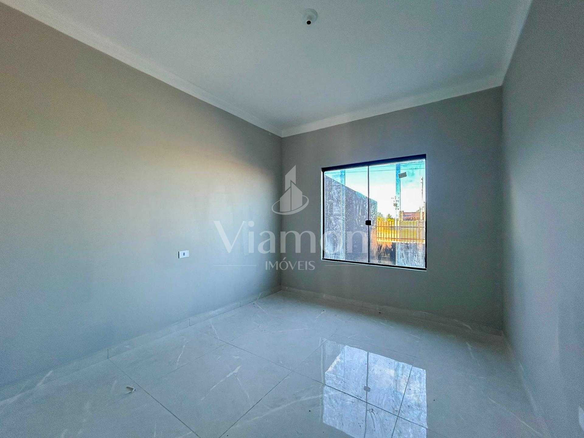 Casa 3 Quartos com  Amplo Terreno no Bairro Veneza - Fazenda R...