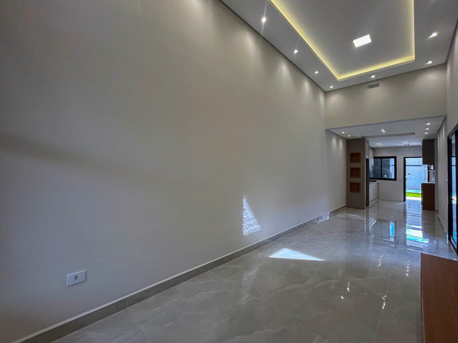 Casa Alto Padrão com Piscina e Área Gourmet, Bairro Nações - F...