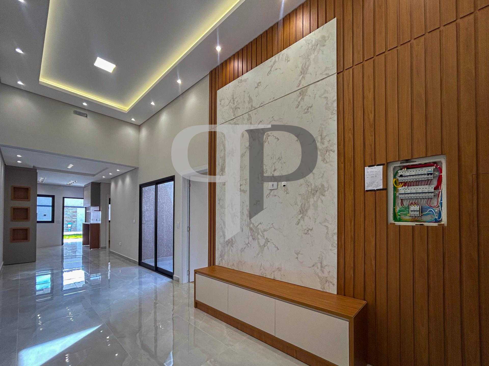 Casa Alto Padrão com Piscina e Área Gourmet, Bairro Nações - F...