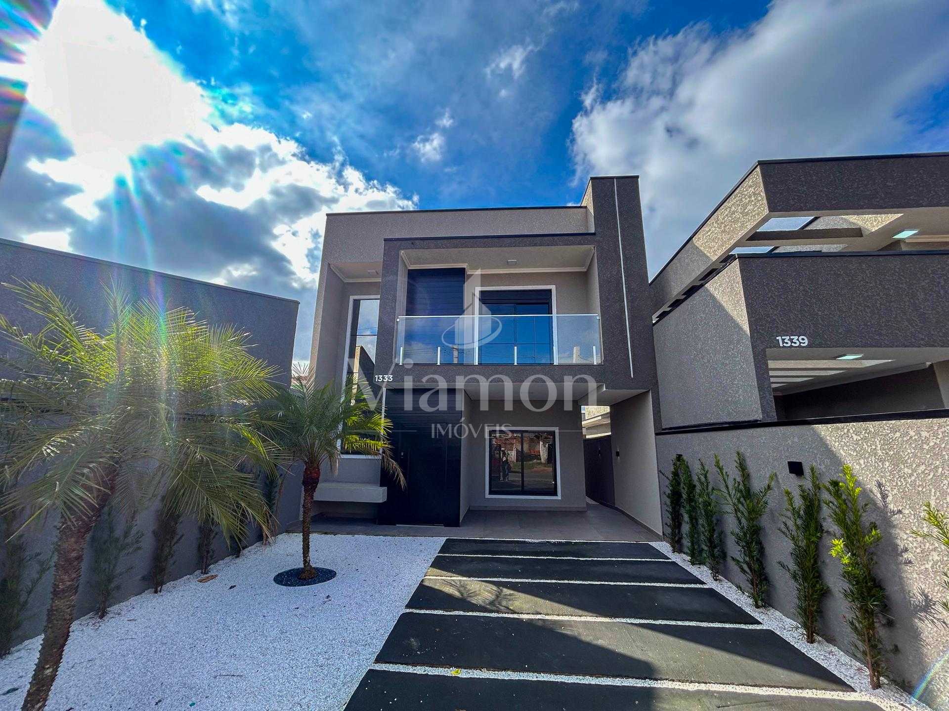 Casa Alto Padrão com Piscina e Edícula no bairro Eucaliptos - ...