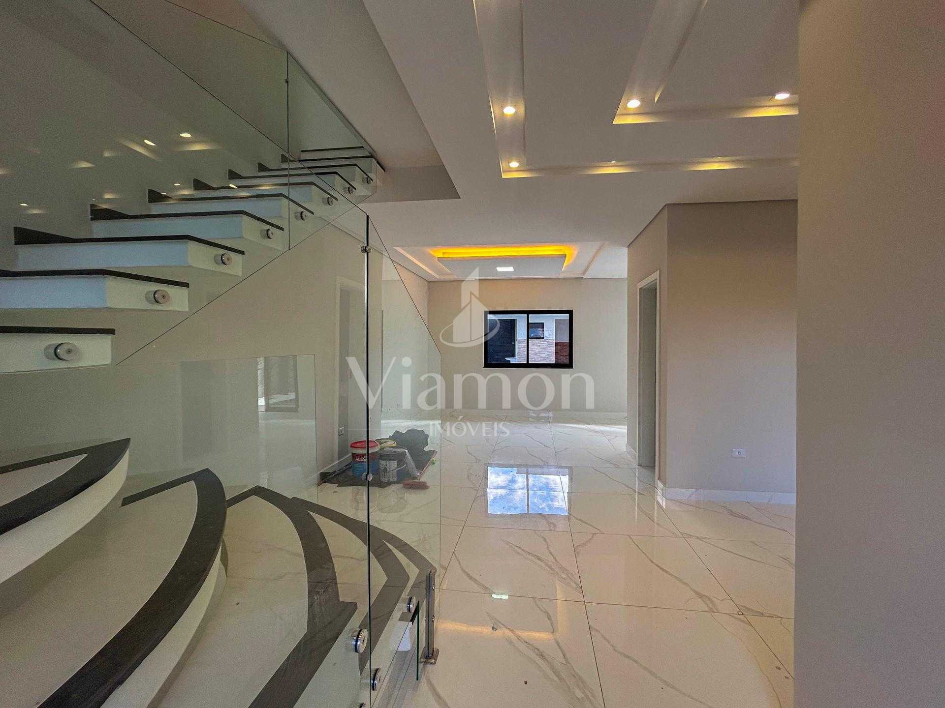 Casa Alto Padrão com Piscina e Edícula no bairro Eucaliptos - ...