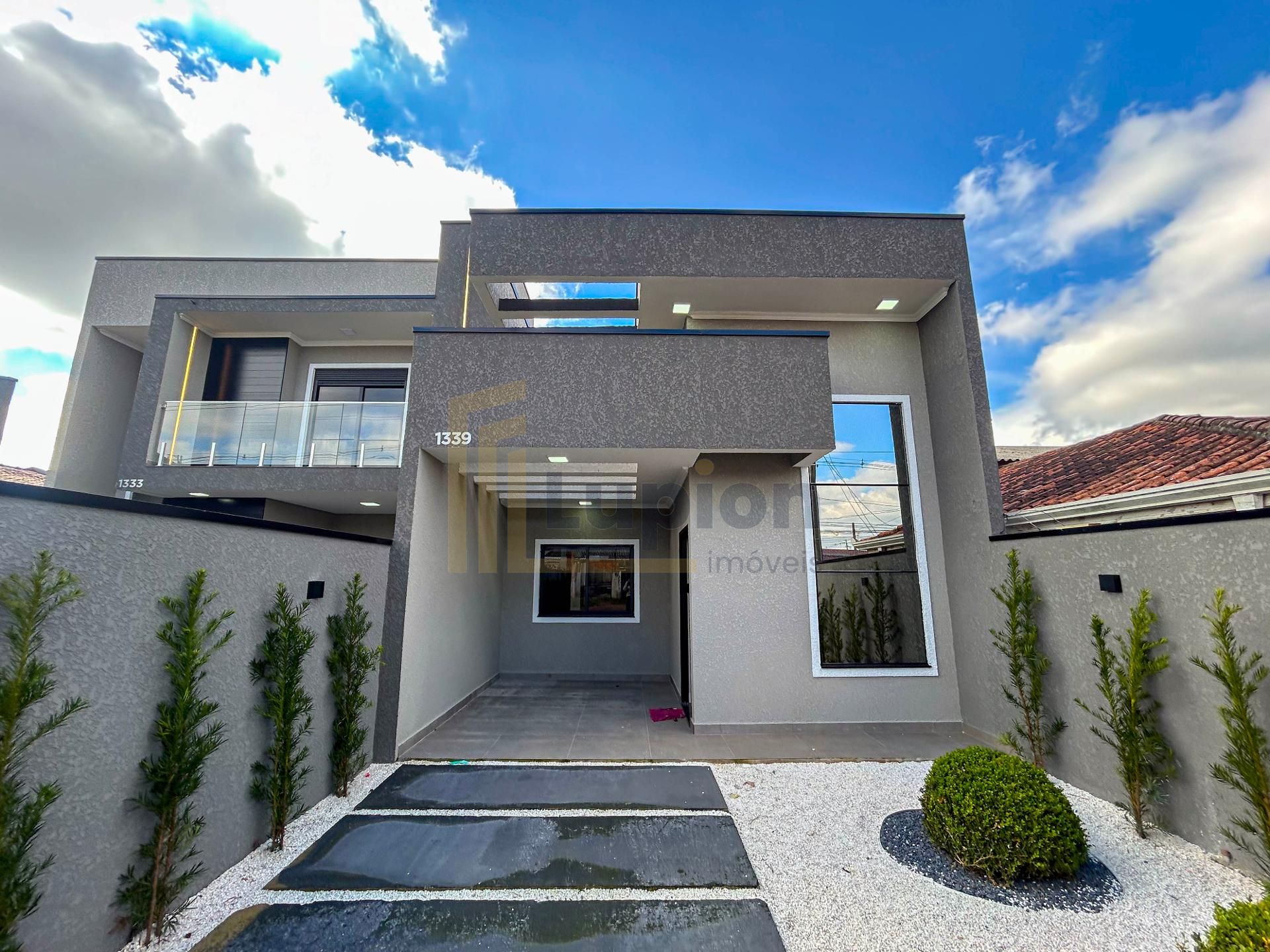 Casa Alto Padrão com Piscina e Edícula no bairro Eucaliptos - ...