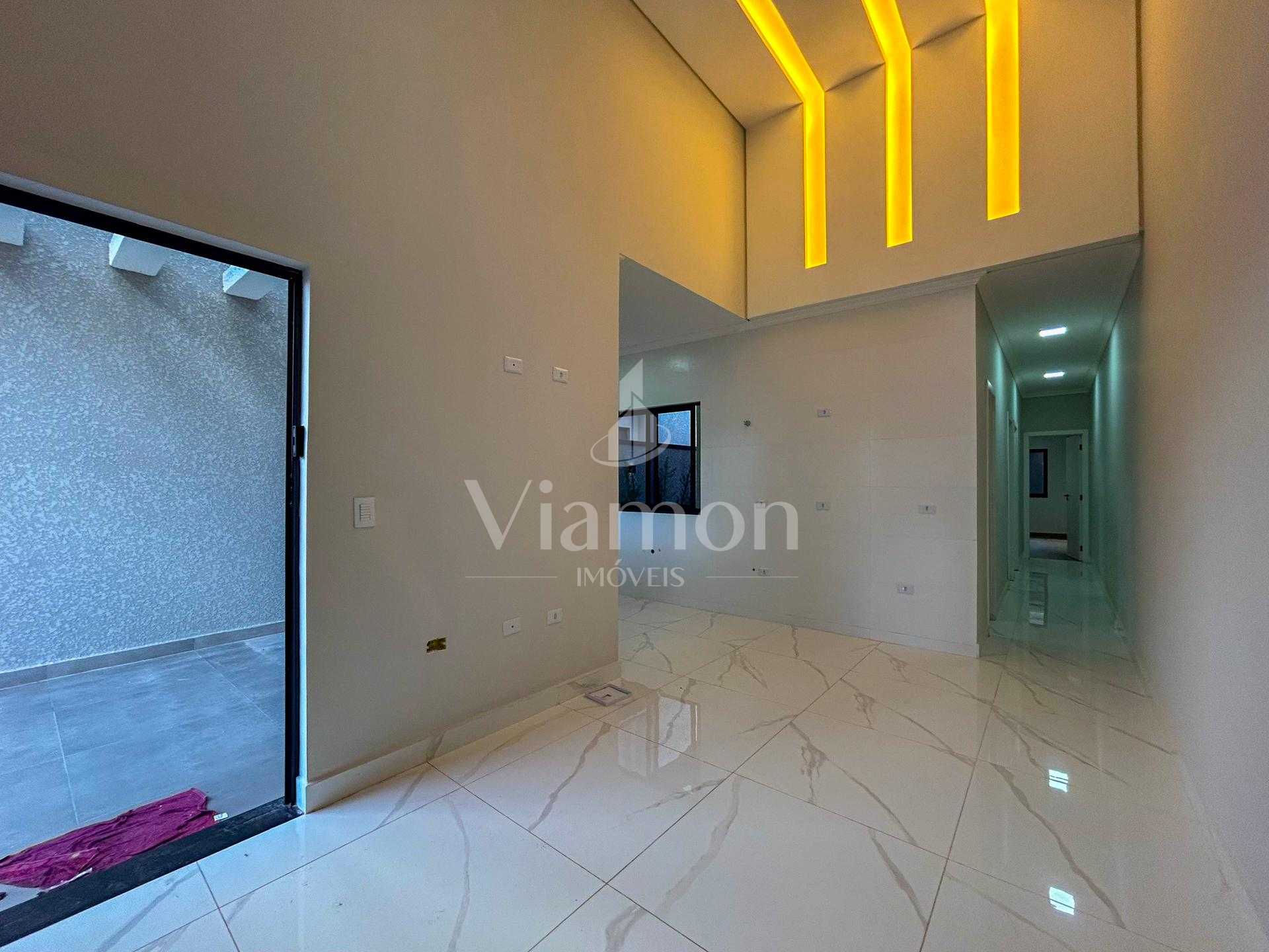 Casa Alto Padrão com Piscina e Edícula no bairro Eucaliptos - ...