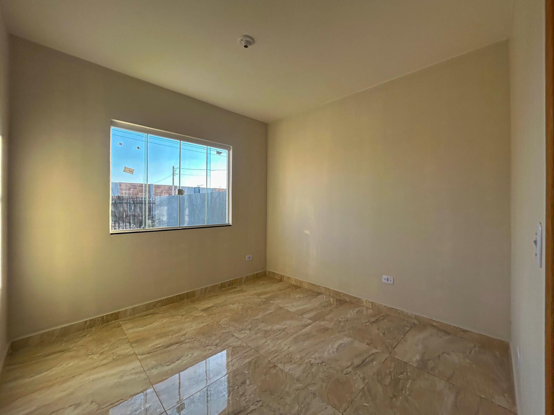 Casa 3 Quartos com Terreno de 120m² no bairro Estados - Fazend...