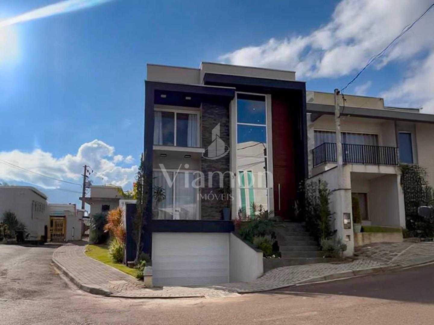 Casa Alto Padrão em Condomínio com Piscina Aquecida e Automaçã...