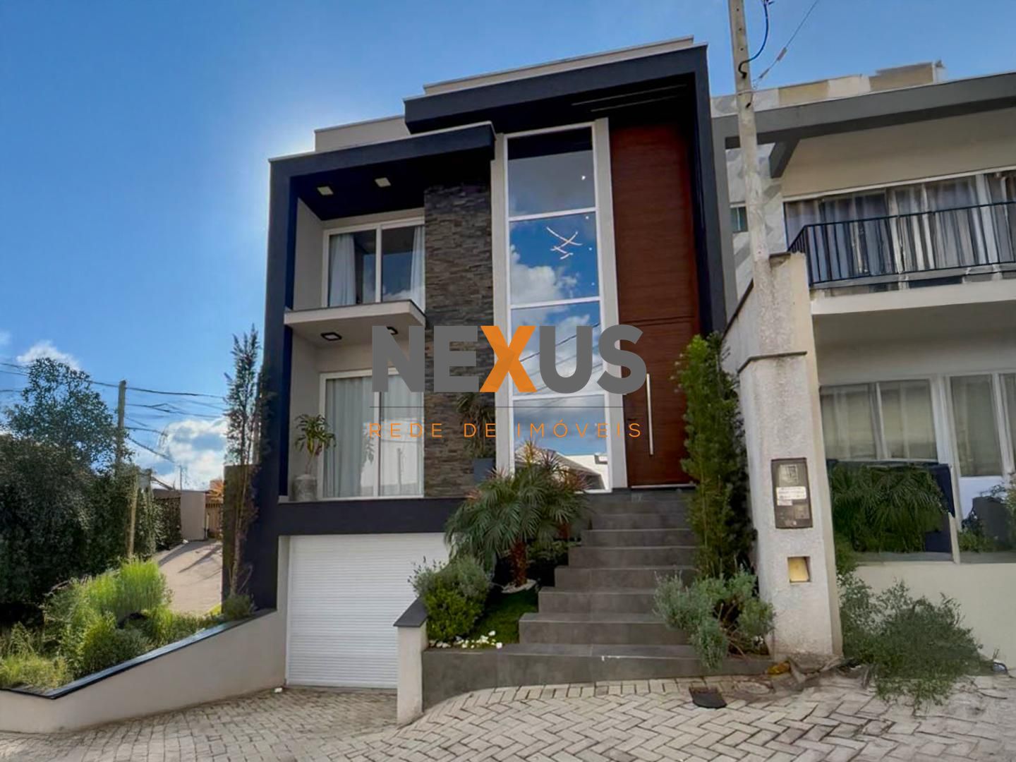 Casa Alto Padrão em Condomínio com Piscina Aquecida e Automaçã...