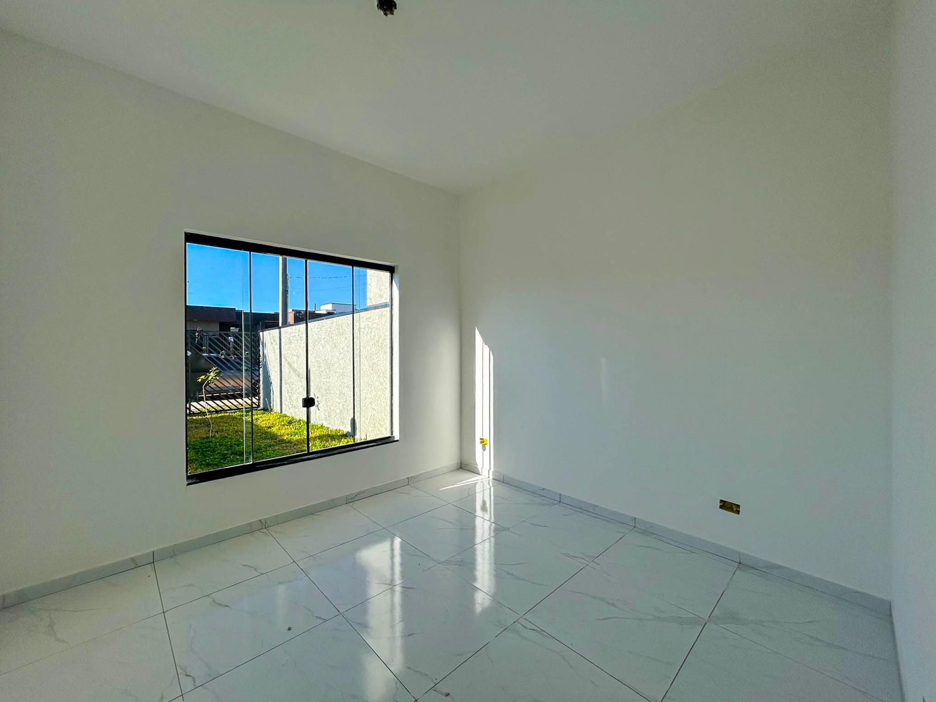 Casa 3 Quartos com Churrasqueira no Bairro Estados - Fazenda R...