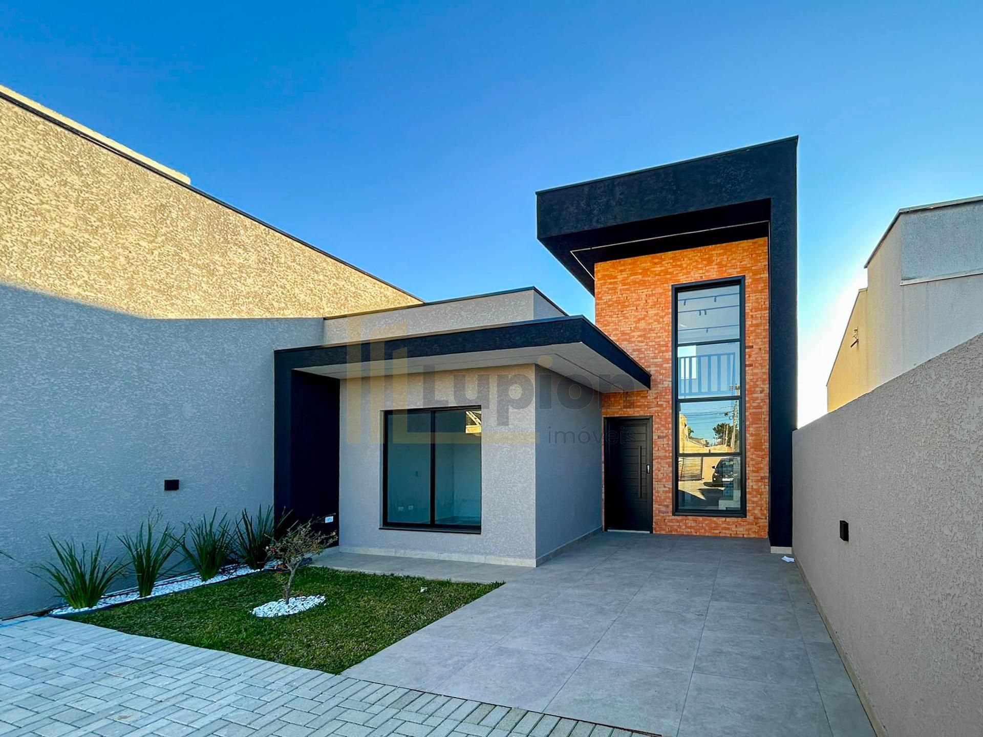 Casa com Mezanino, Piscina e Móveis Planejados - Bairro Estados