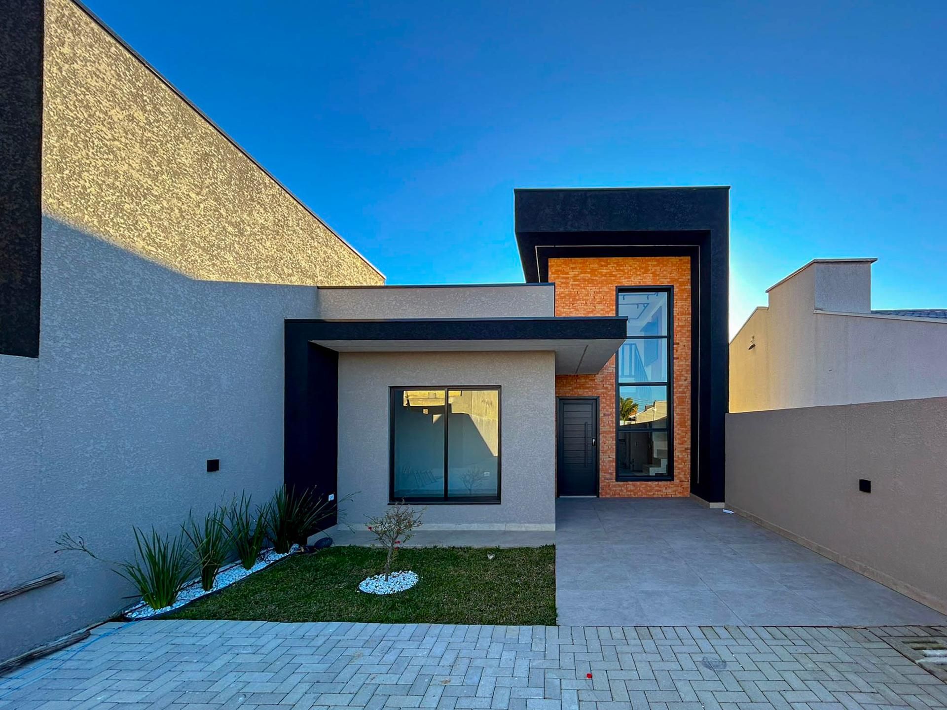 Casa com Mezanino, Piscina e Móveis Planejados - Bairro Estados